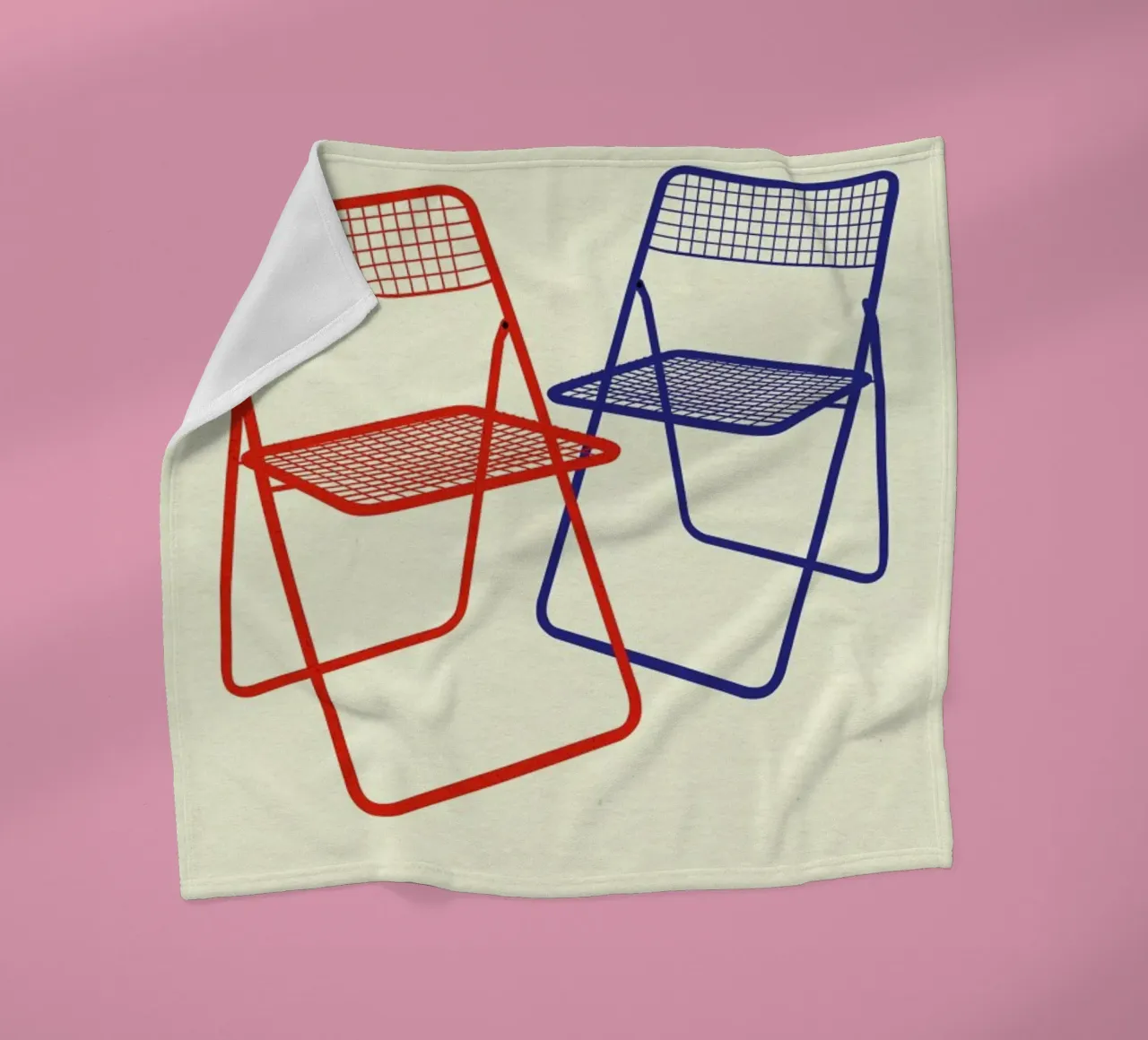 Ted Net Chair Red Blue coperta in pile da Rosi Feist
