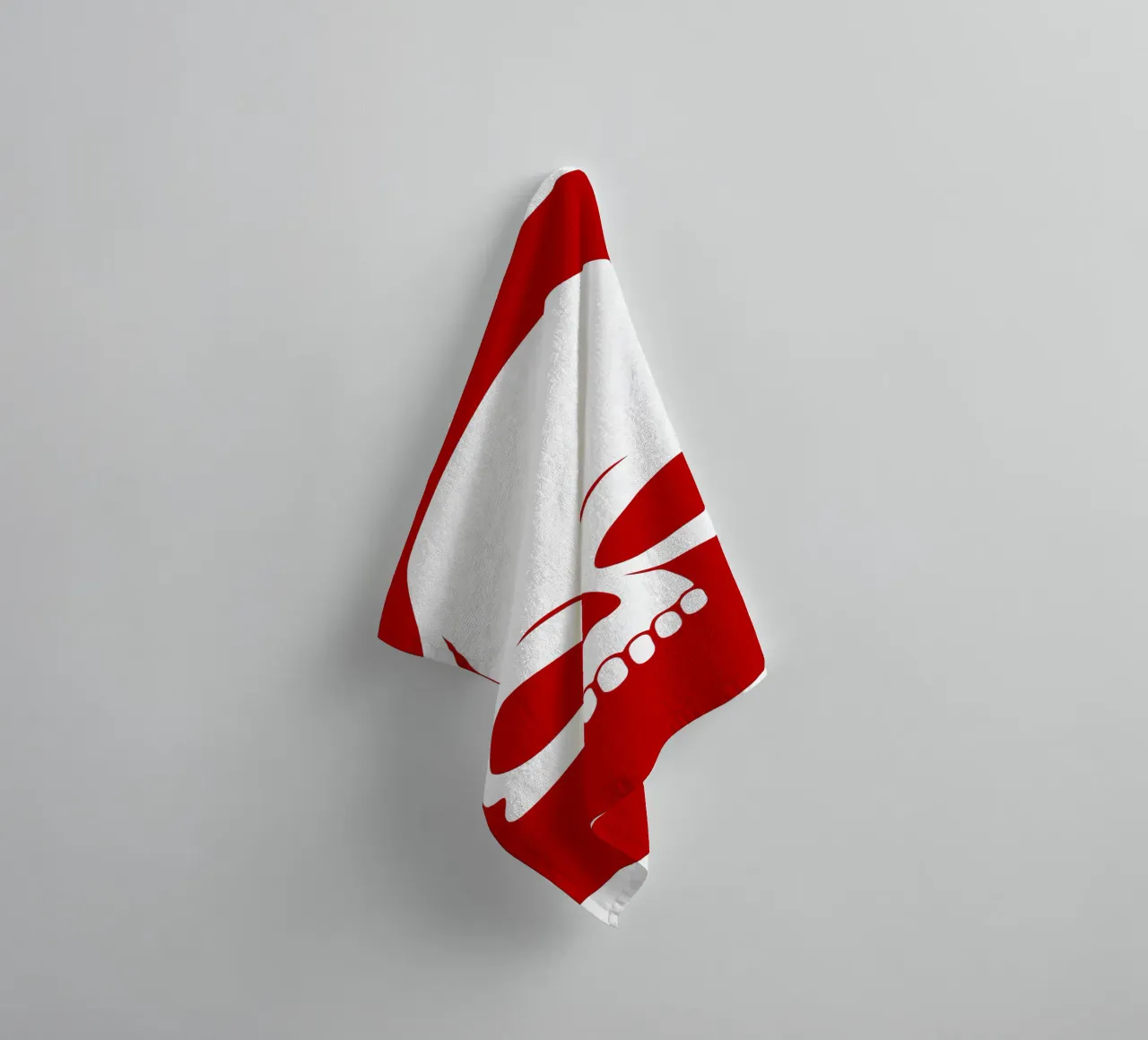 SKULL RED CIRCLE towel by ersanim