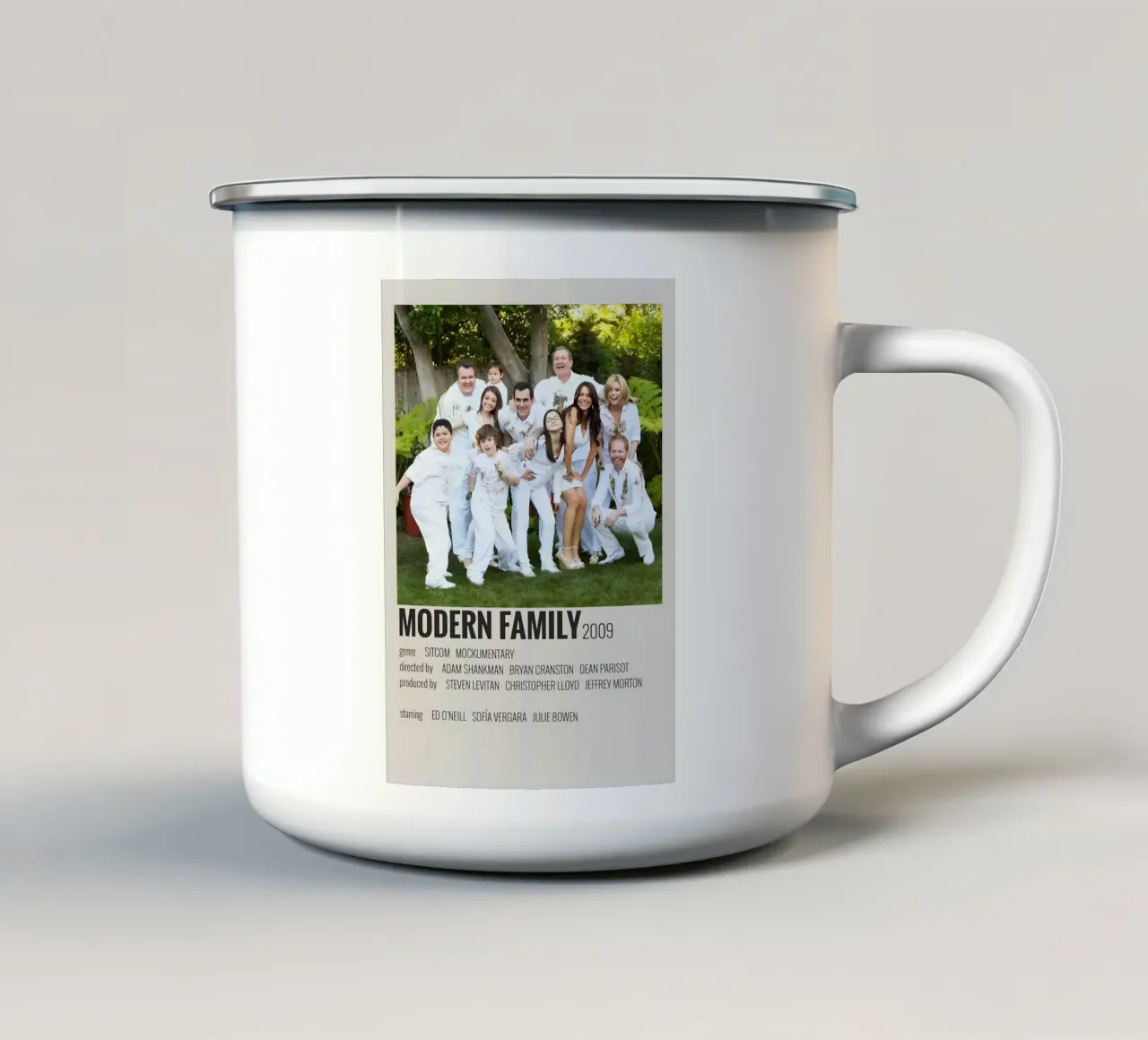 MODERN FAMILY 2009 tazza in smalto da MVFminimalist