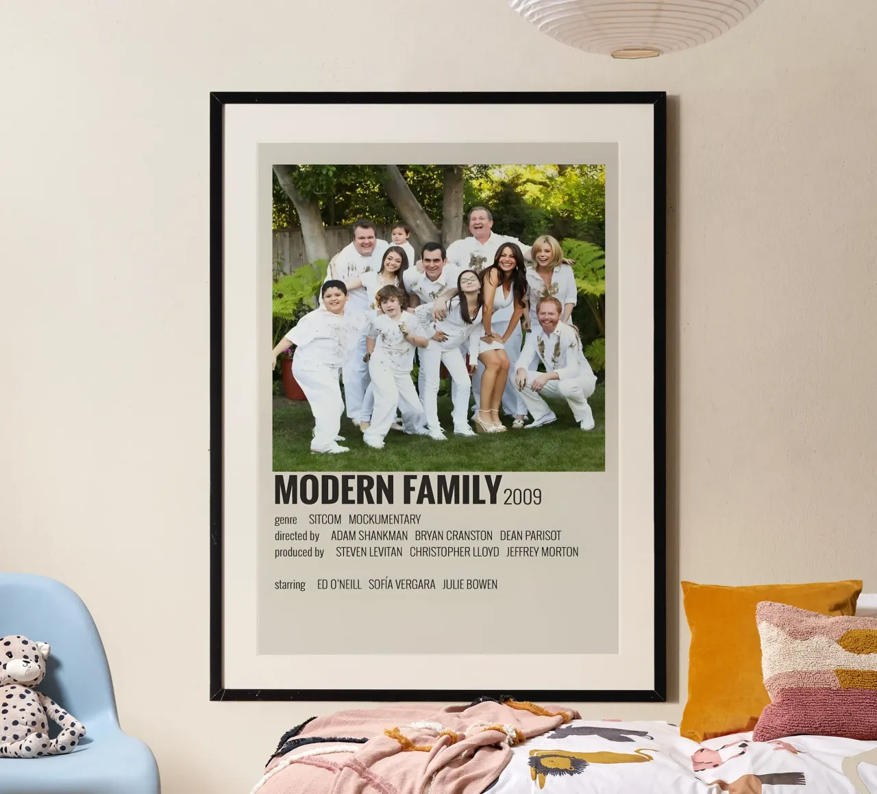 MODERN FAMILY 2009 poster con telaio in legno da MVFminimalist