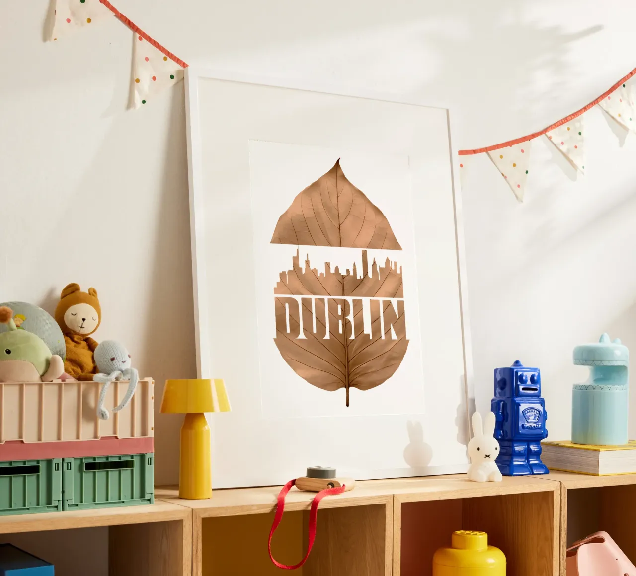 ilustrazione di taglio a foglia della città di dublino poster da kahfiza
