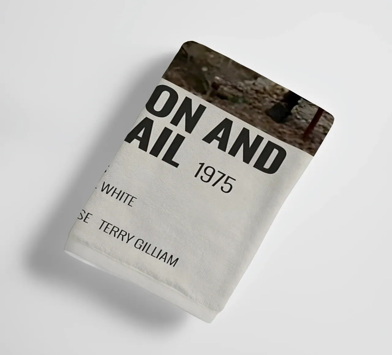 MONTY PYTHON AND THE HOLY GRAIL 1975 asciugamano da bagno da MVFminimalist