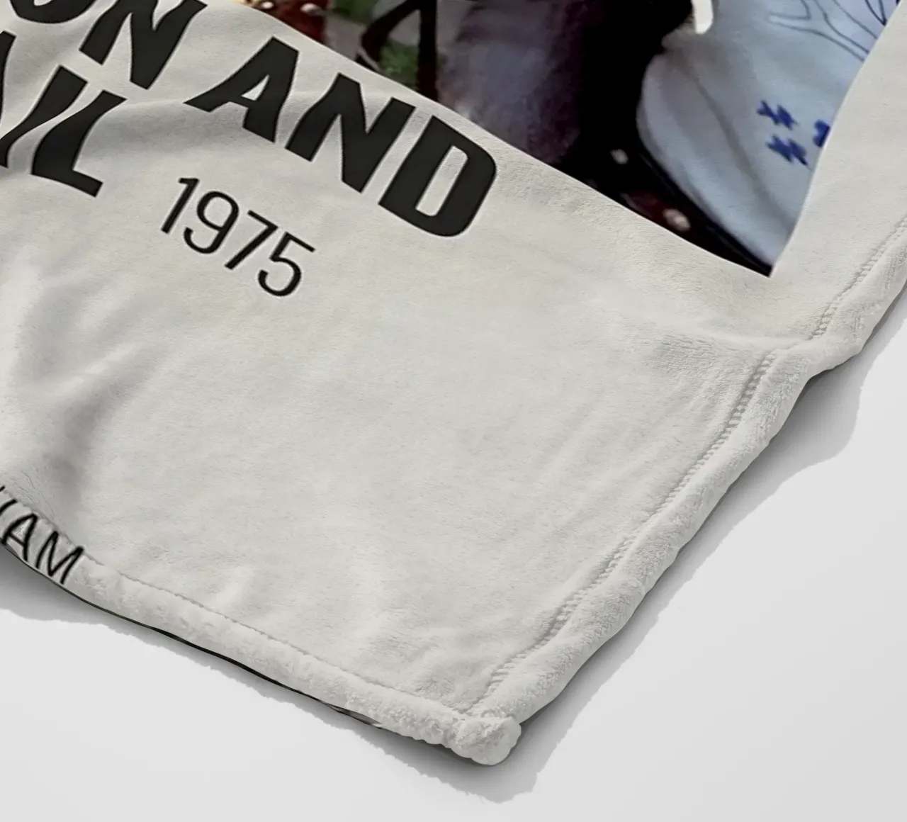 MONTY PYTHON AND THE HOLY GRAIL 1975 coperta in pile da MVFminimalist