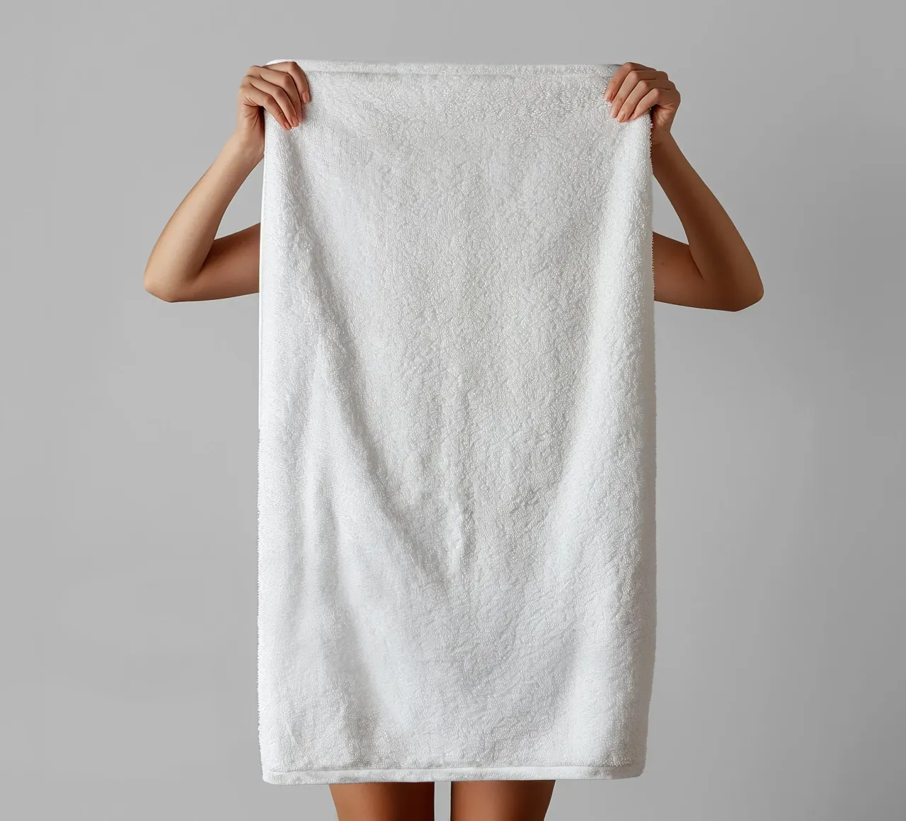Daffodil Shadow Play towel by Tiga Bersama