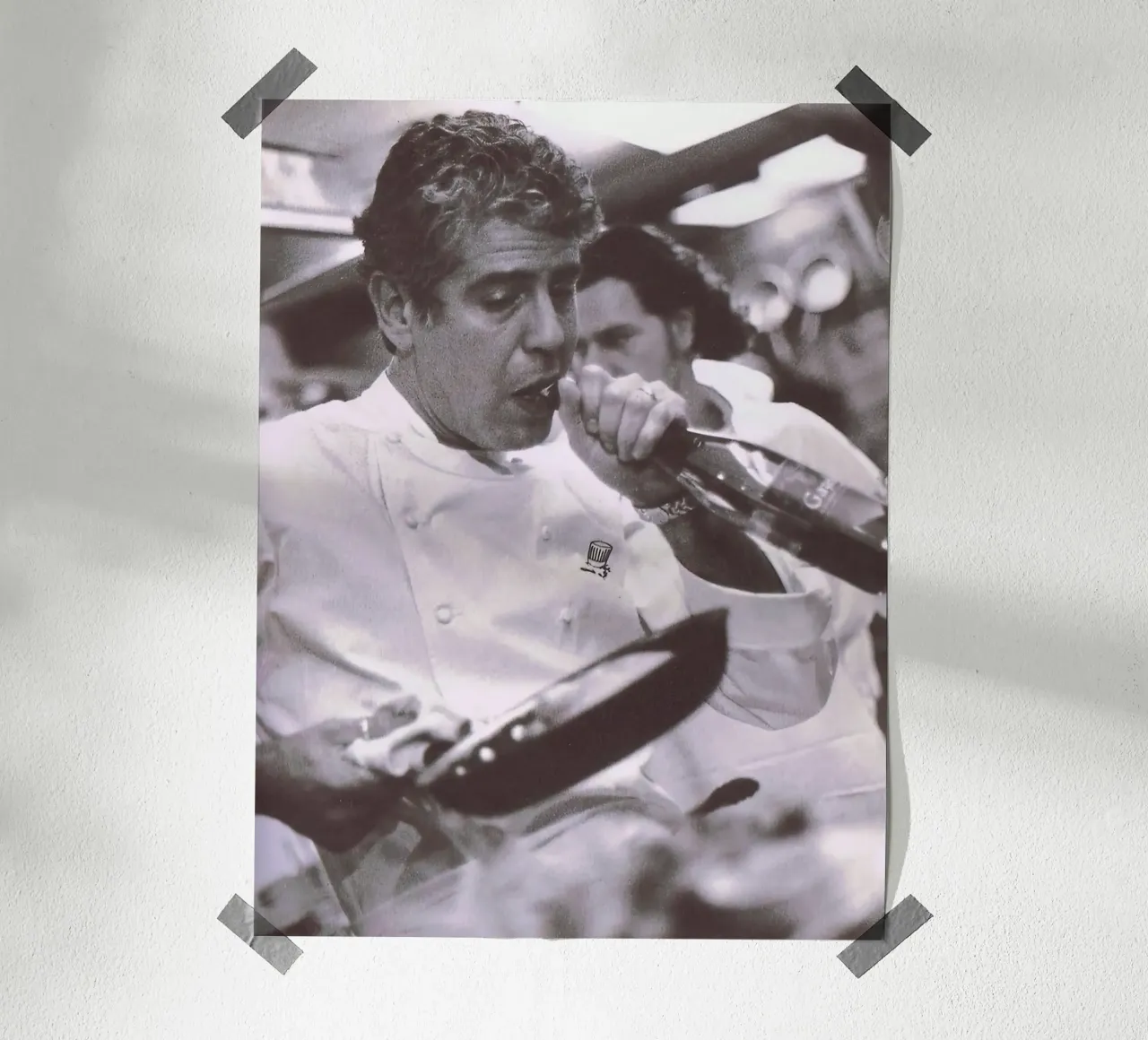 Cucinare e aprire la birra Anthony Bourdain carta hahnemühle da Black And White