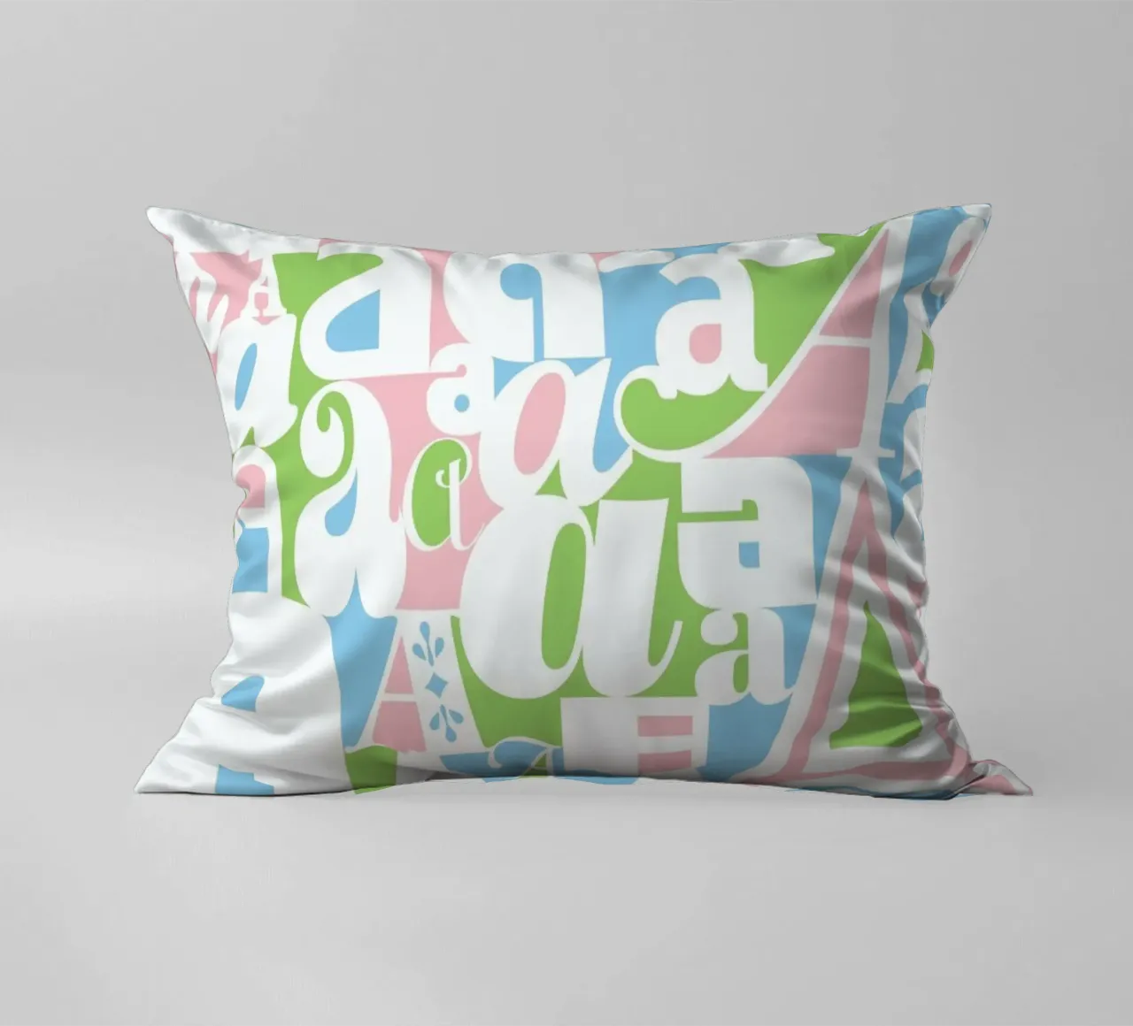 Alphabetti cuscino da Catherine Aguilar