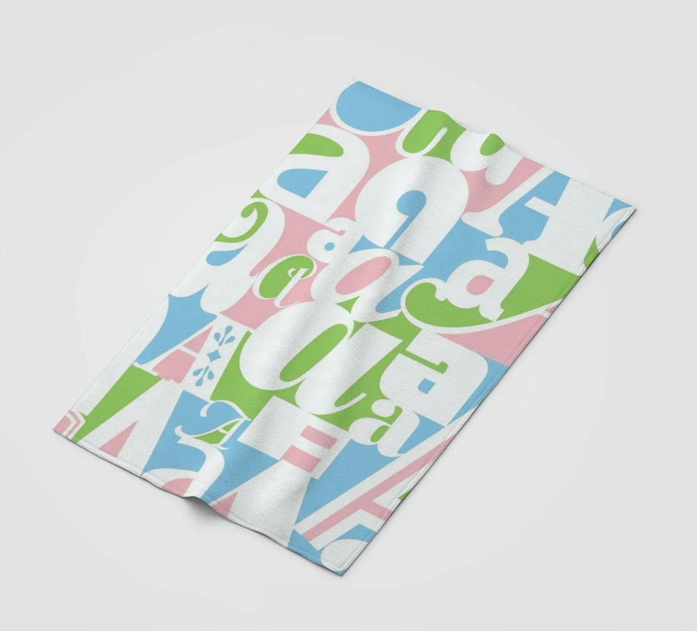 Alphabetti Fleecedecke von Catherine Aguilar