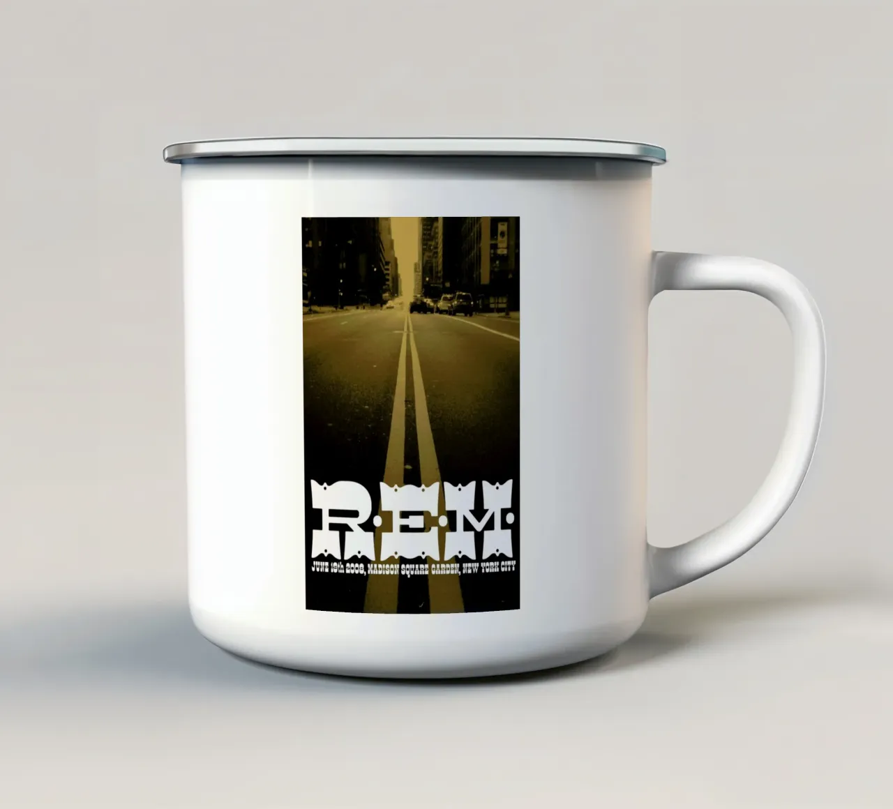 R.E.M. GIG POSTER taza de esmalte de The Indoor Type