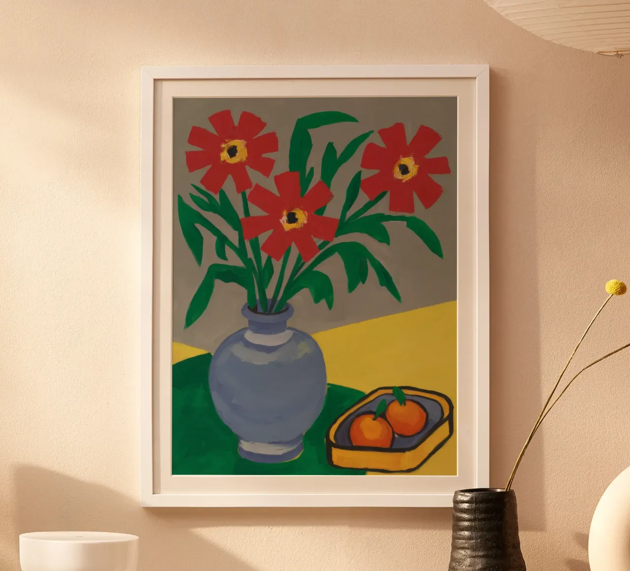 Contrasto del fiore cremisi poster con telaio in legno da Fable Tempa