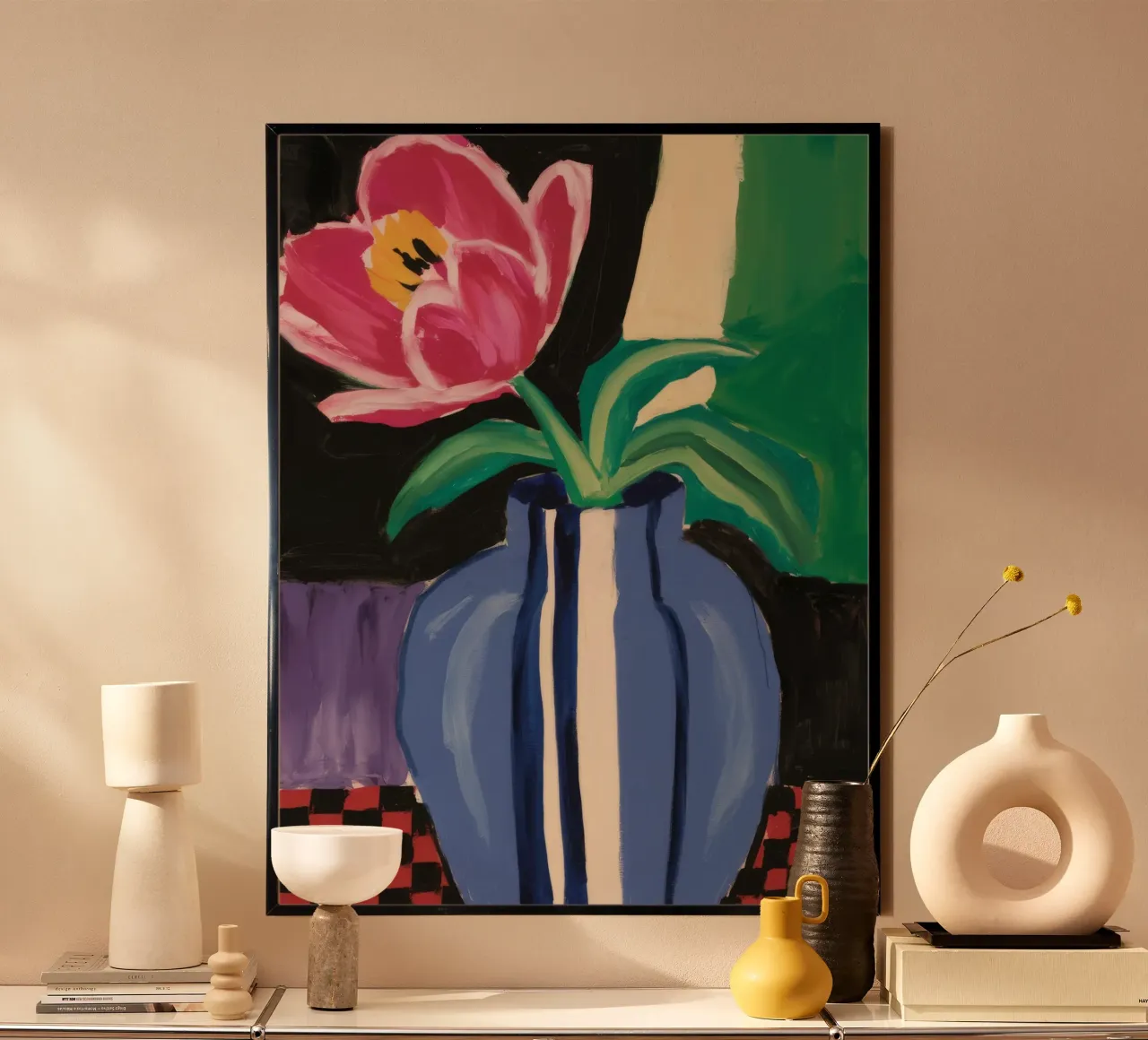 Blaue Vase Rote Tulpe Poster von Pan Denim