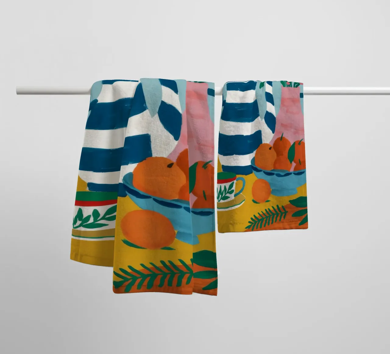 Fiori di brocca a righe asciugamano da bagno da Tiga Bersama