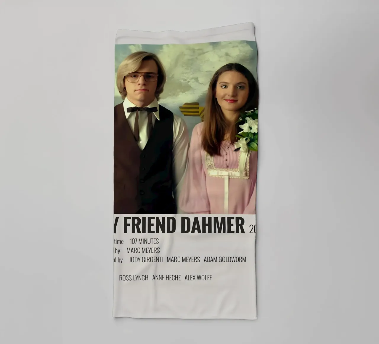 MY FRIEND DAHMER 2017 serviette de bain de MVFminimalist
