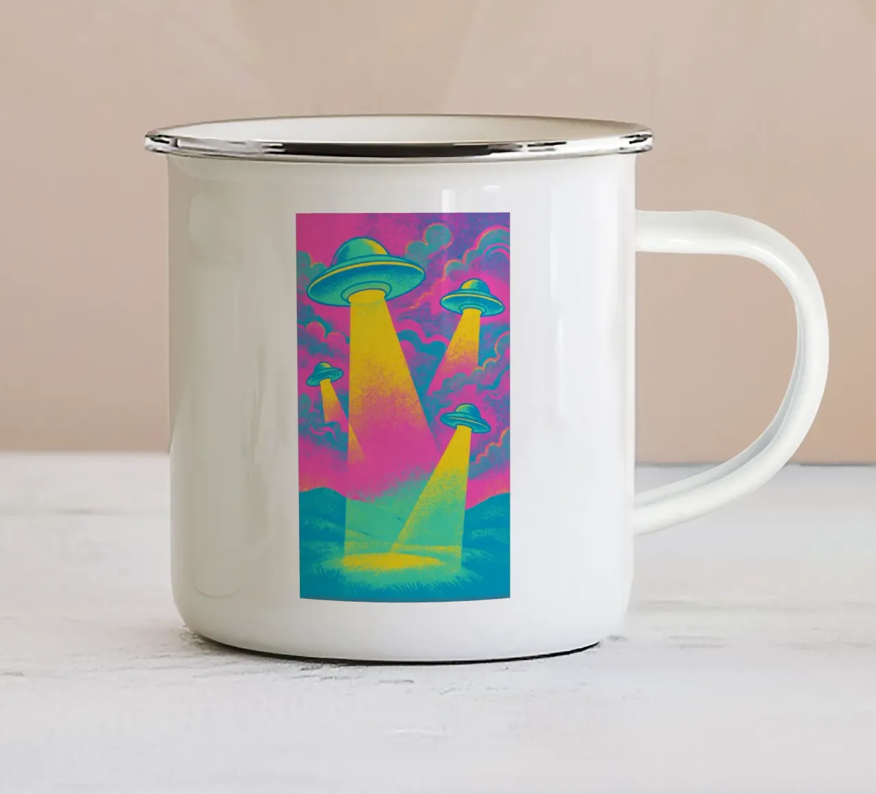 Neon UFO`s tazza in smalto da treechild