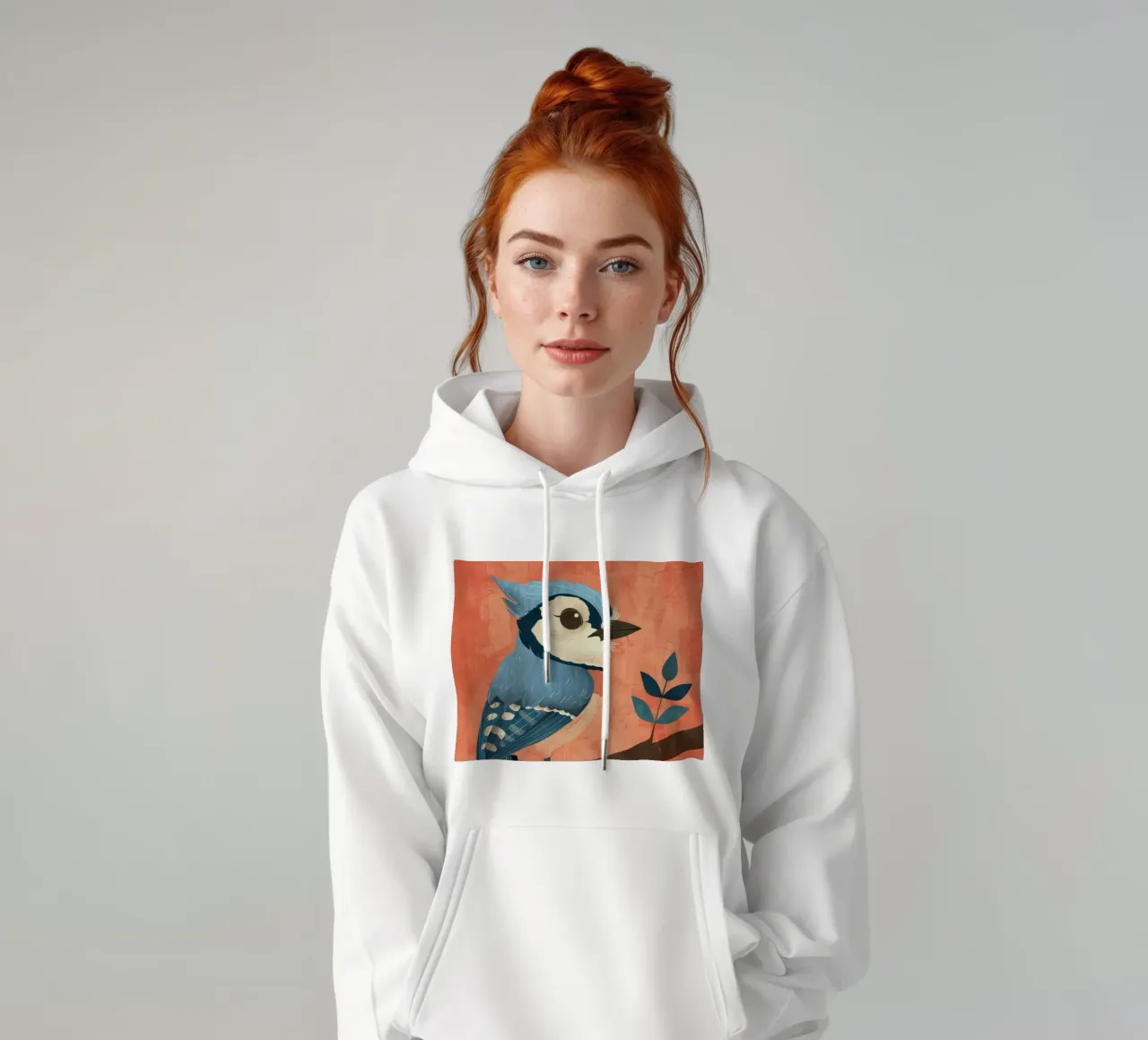 Bellezza d'autunno: Una ghiandaia azzurra tra il fogliame autunnale felpa con cappuccio da DesignDoodle