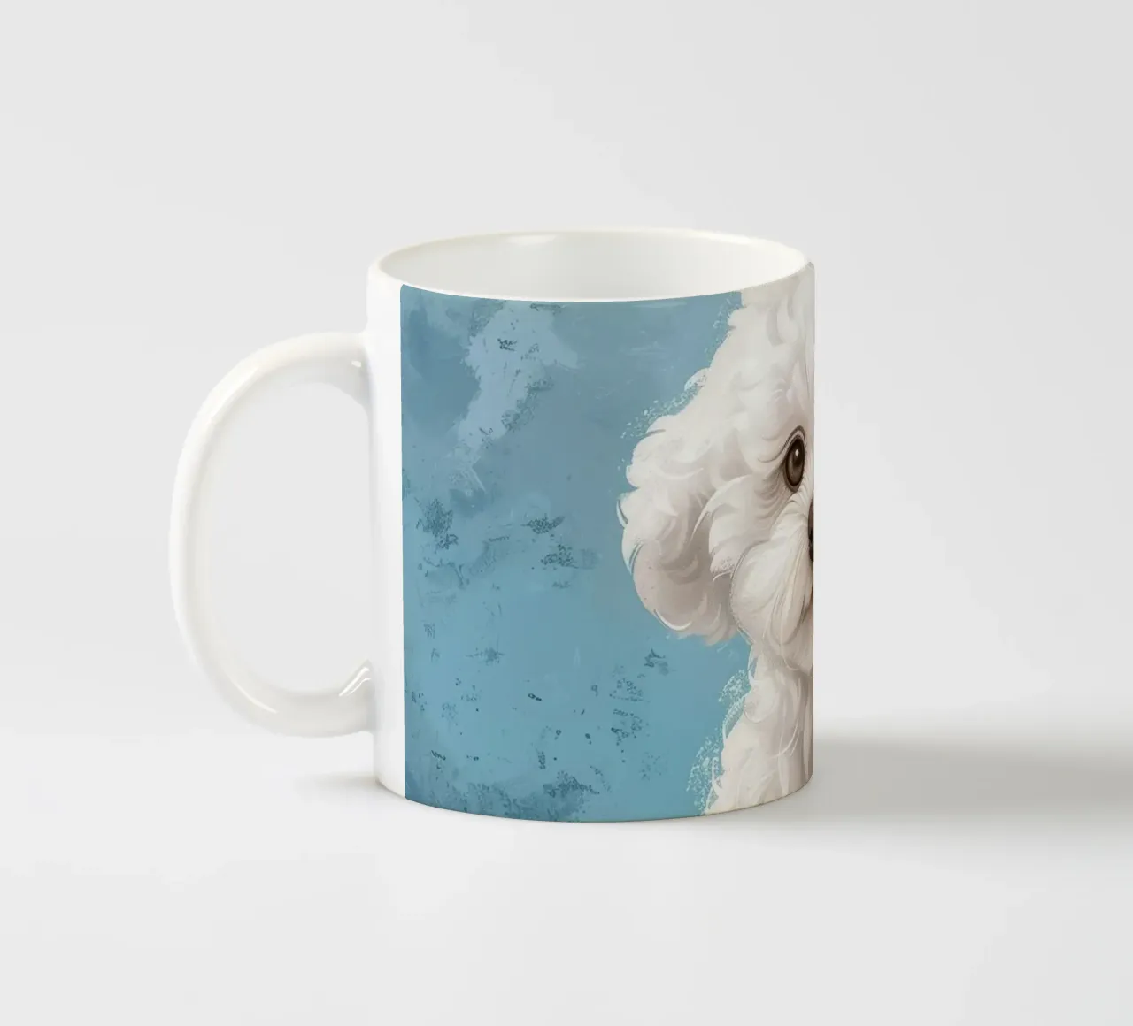 Speelse puppy: De onschuldige Bichon Frise poseert met charme keramische mok van DesignDoodle