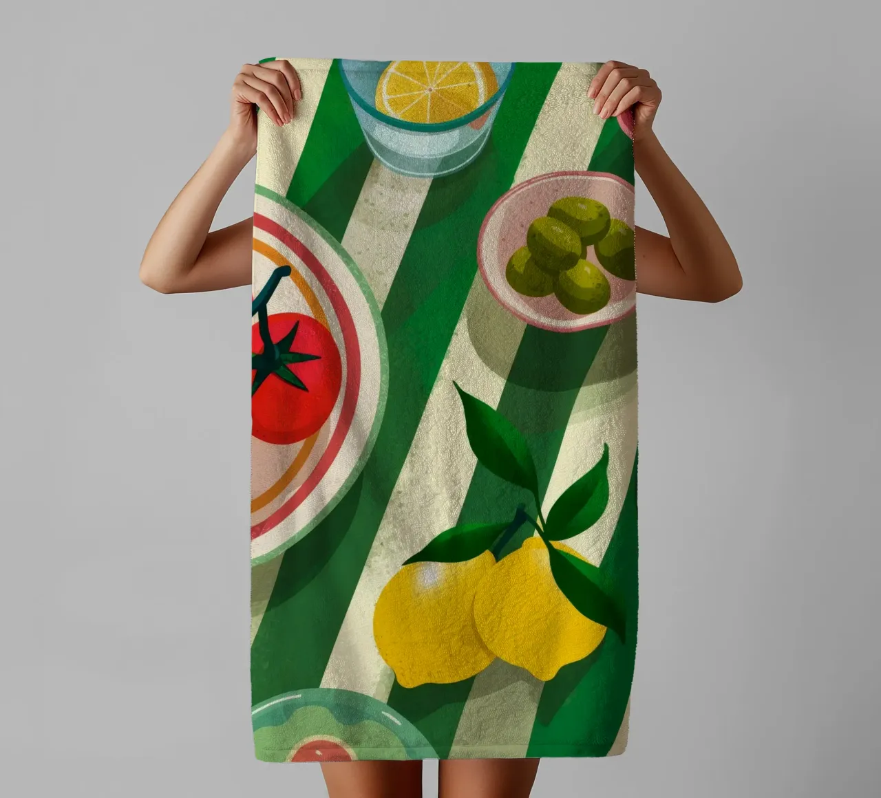 Tomato Salad Alfresco asciugamano da bagno da Muse Artworks