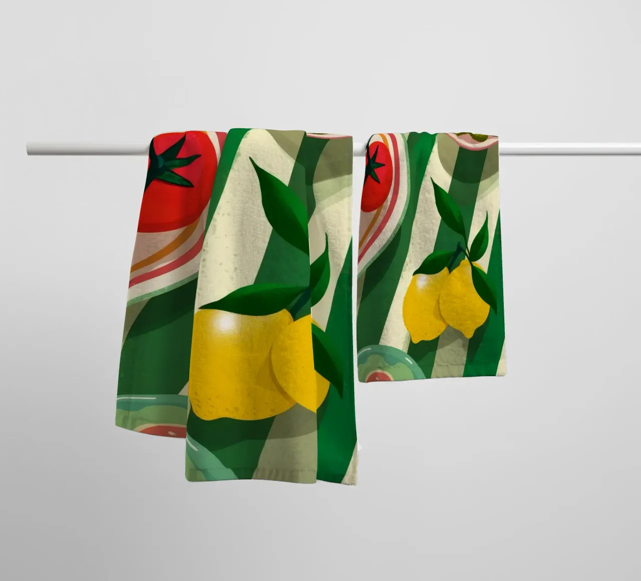 Tomato Salad Alfresco asciugamano da bagno da Muse Artworks