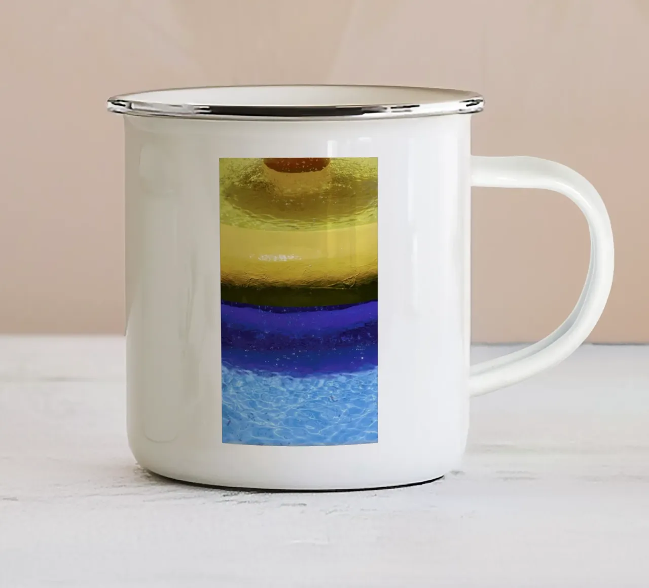 Swembad tazza in smalto da Shot By Clint