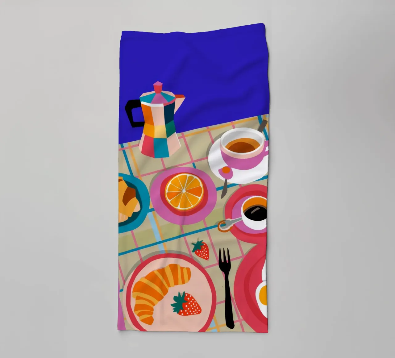 Croissant al caffè del mattino asciugamano da bagno da Muse Artworks