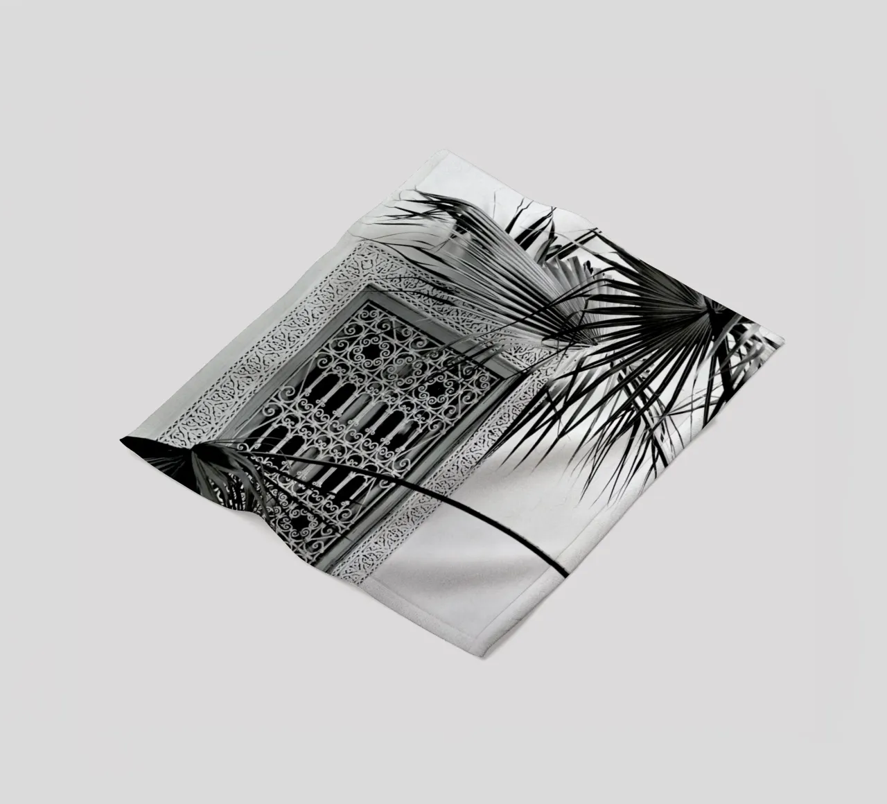 Orient Palms & Garden Dreams Black & White Edition coperta in pile da Studio Nahili