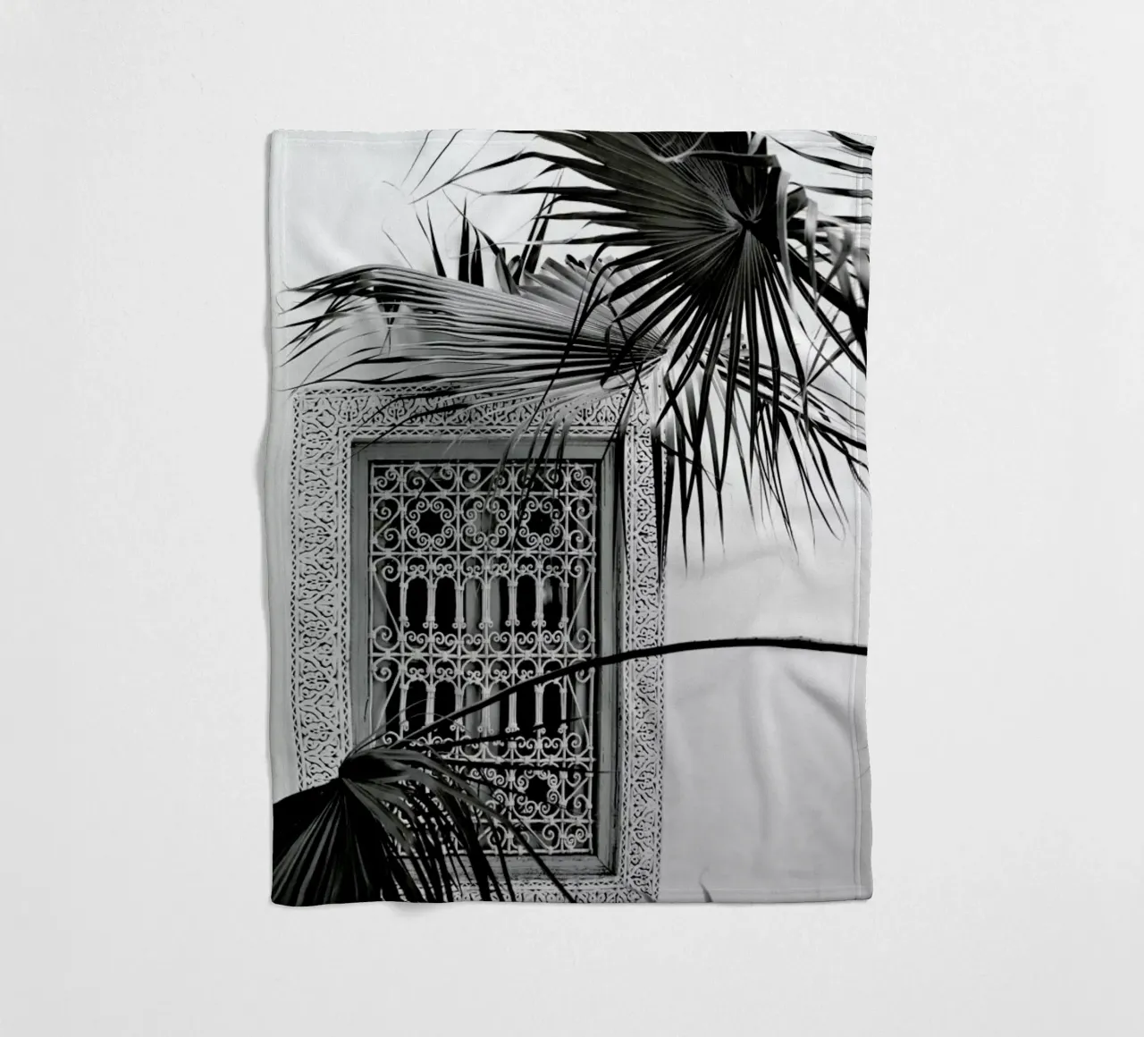 Orient Palms & Garden Dreams Black & White Edition coperta in pile da Studio Nahili