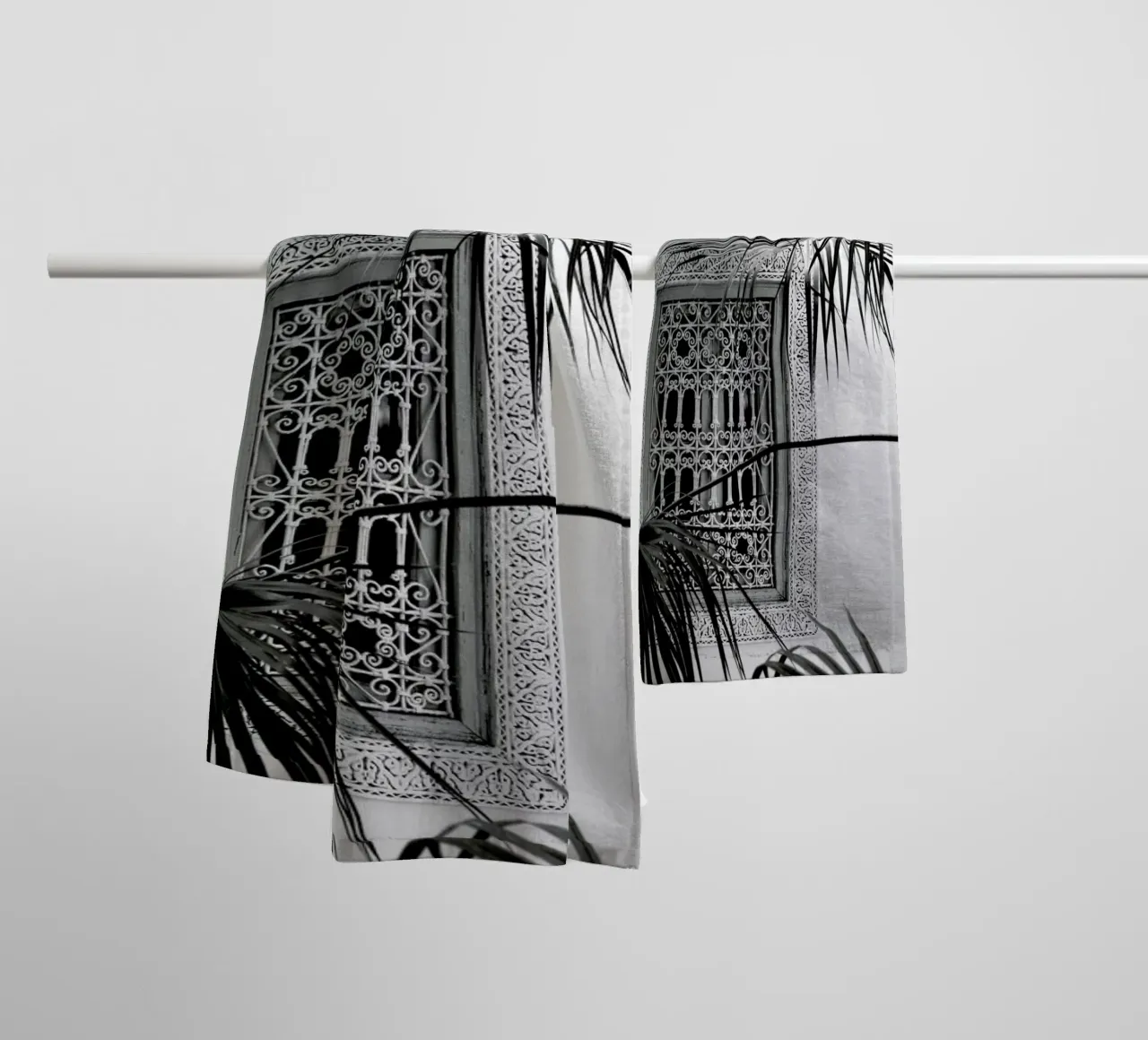 Orient Palms & Garden Dreams Black & White Edition asciugamano da bagno da Studio Nahili