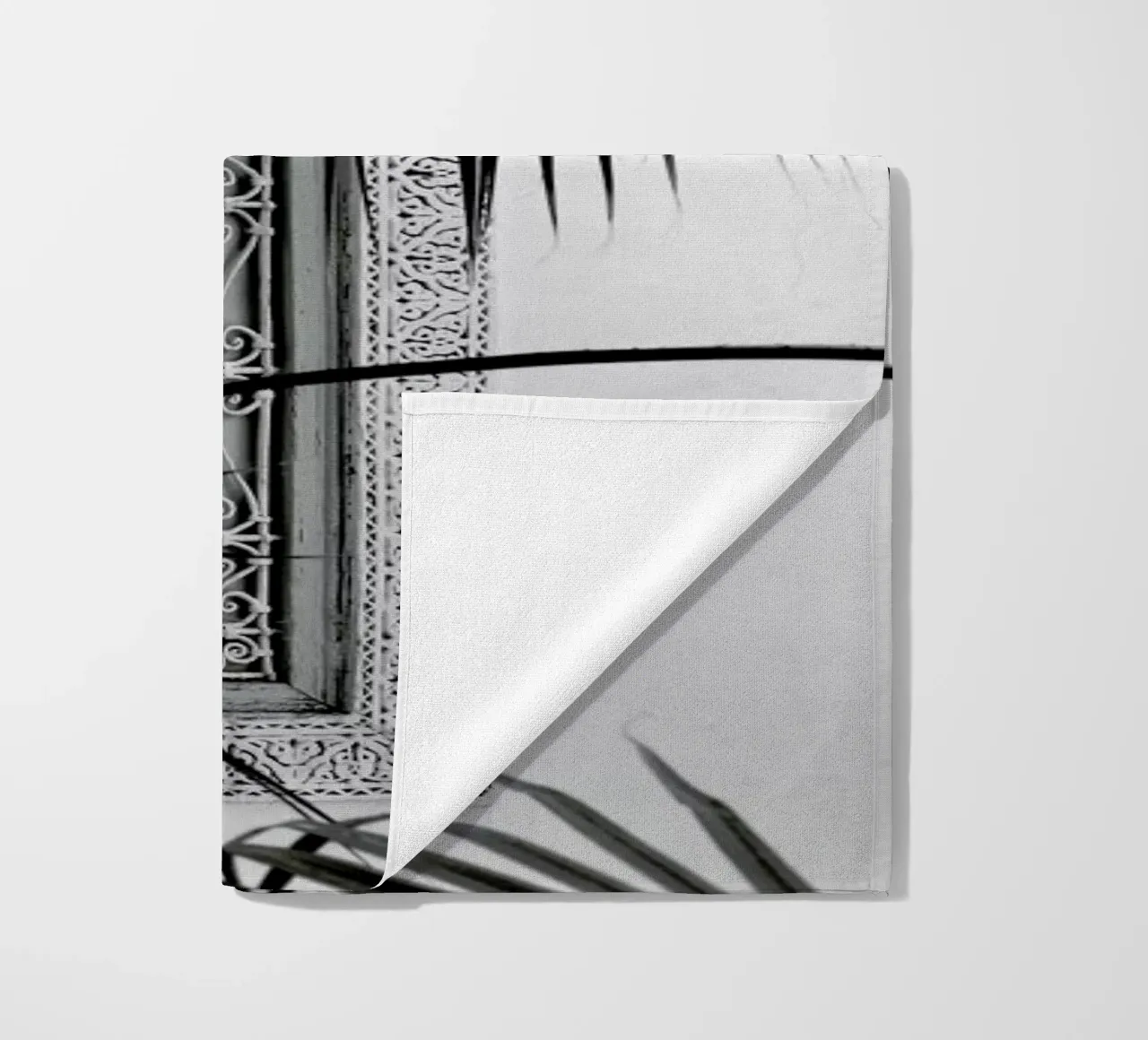 Orient Palms & Garden Dreams Black & White Edition telo mare da Studio Nahili