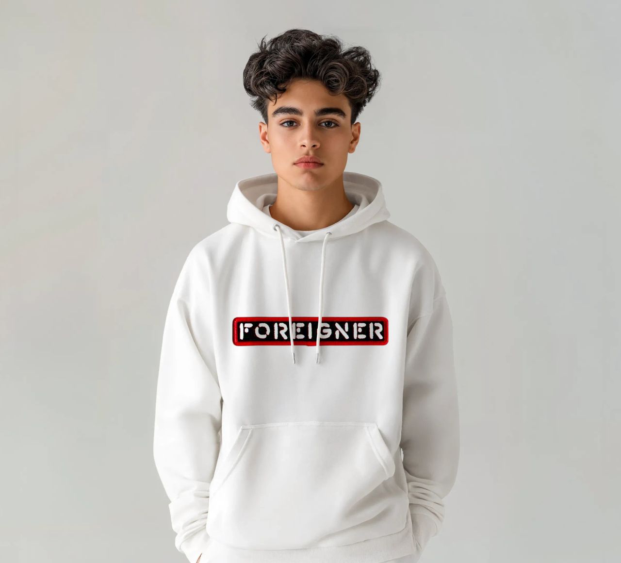 Foreigner - Border Effect felpa con cappuccio da Tara Bergener