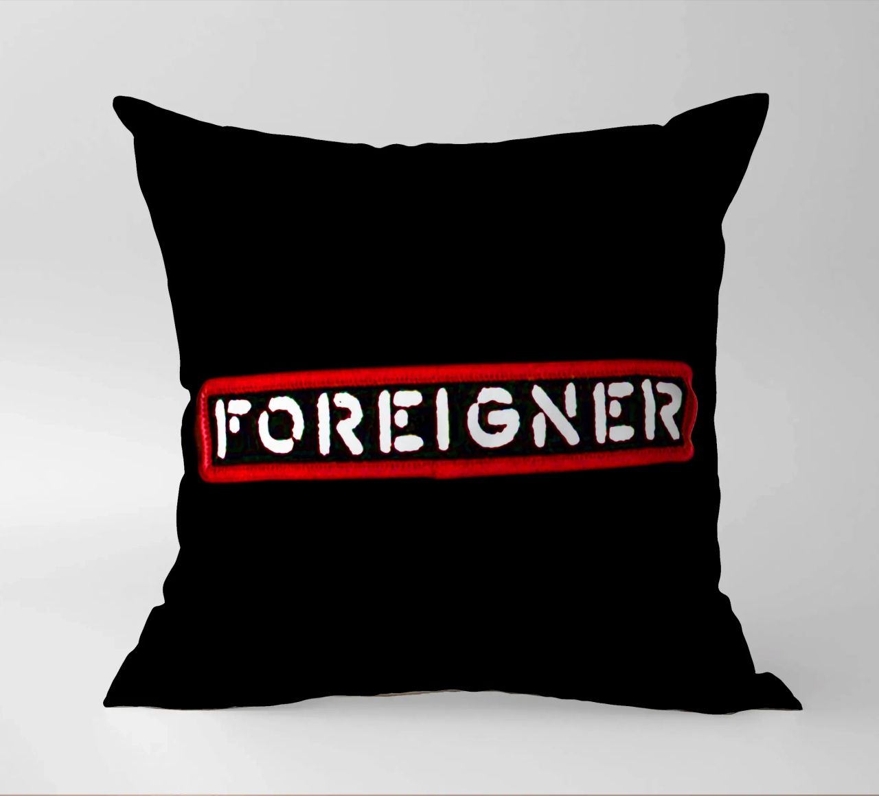 Foreigner - Border Effect cuscino da Tara Bergener