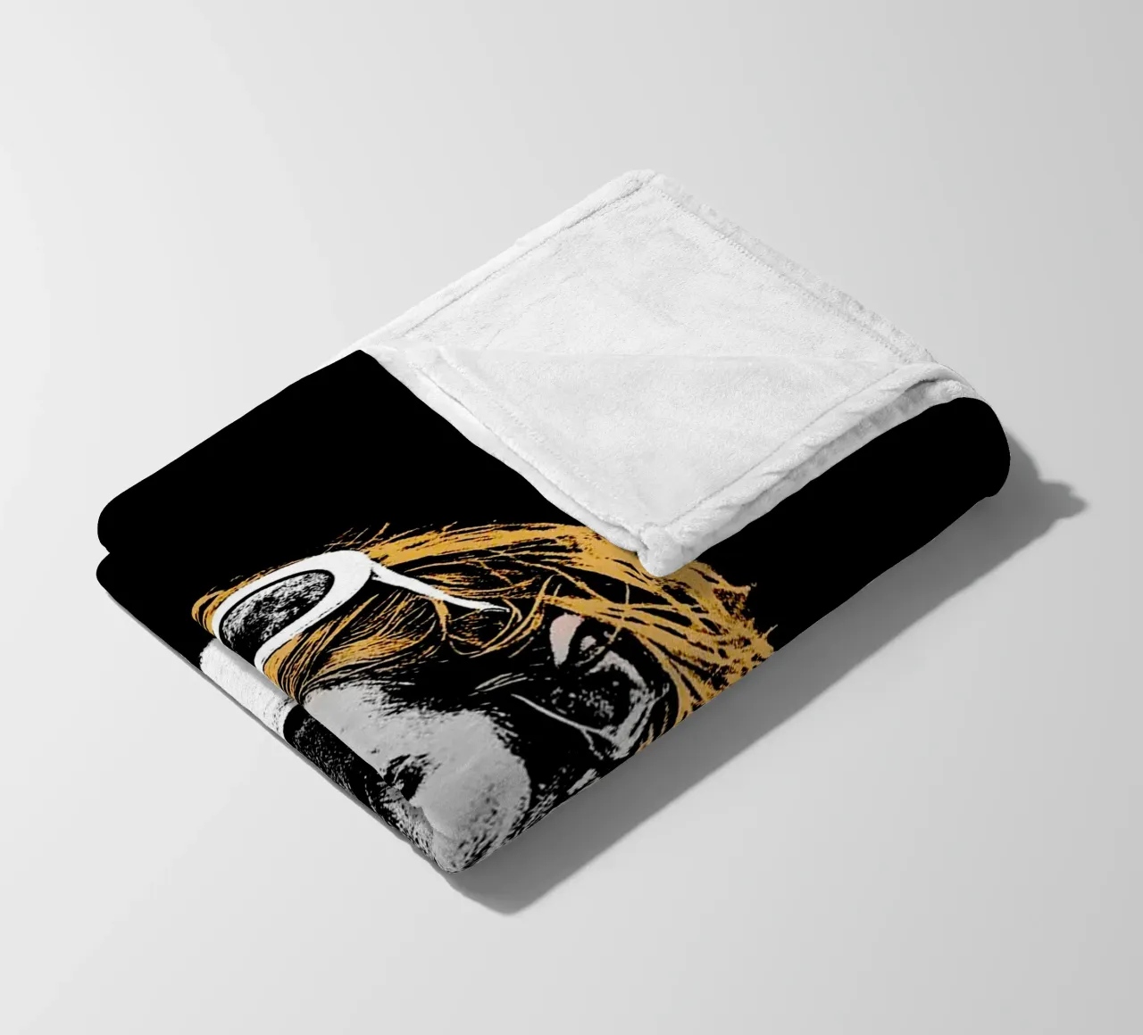 Pop Art Kurt Cobain coperta in pile da https://www.juniqe.com/uk/shop/Henndraws