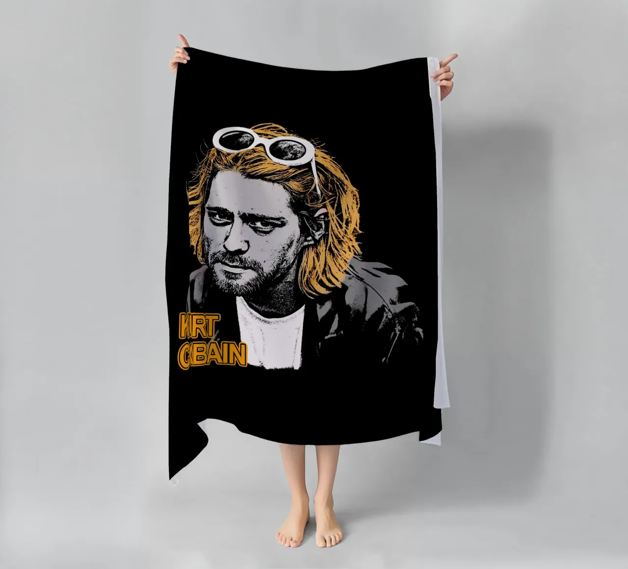 Pop Art Kurt Cobain telo mare da https://www.juniqe.com/uk/shop/Henndraws