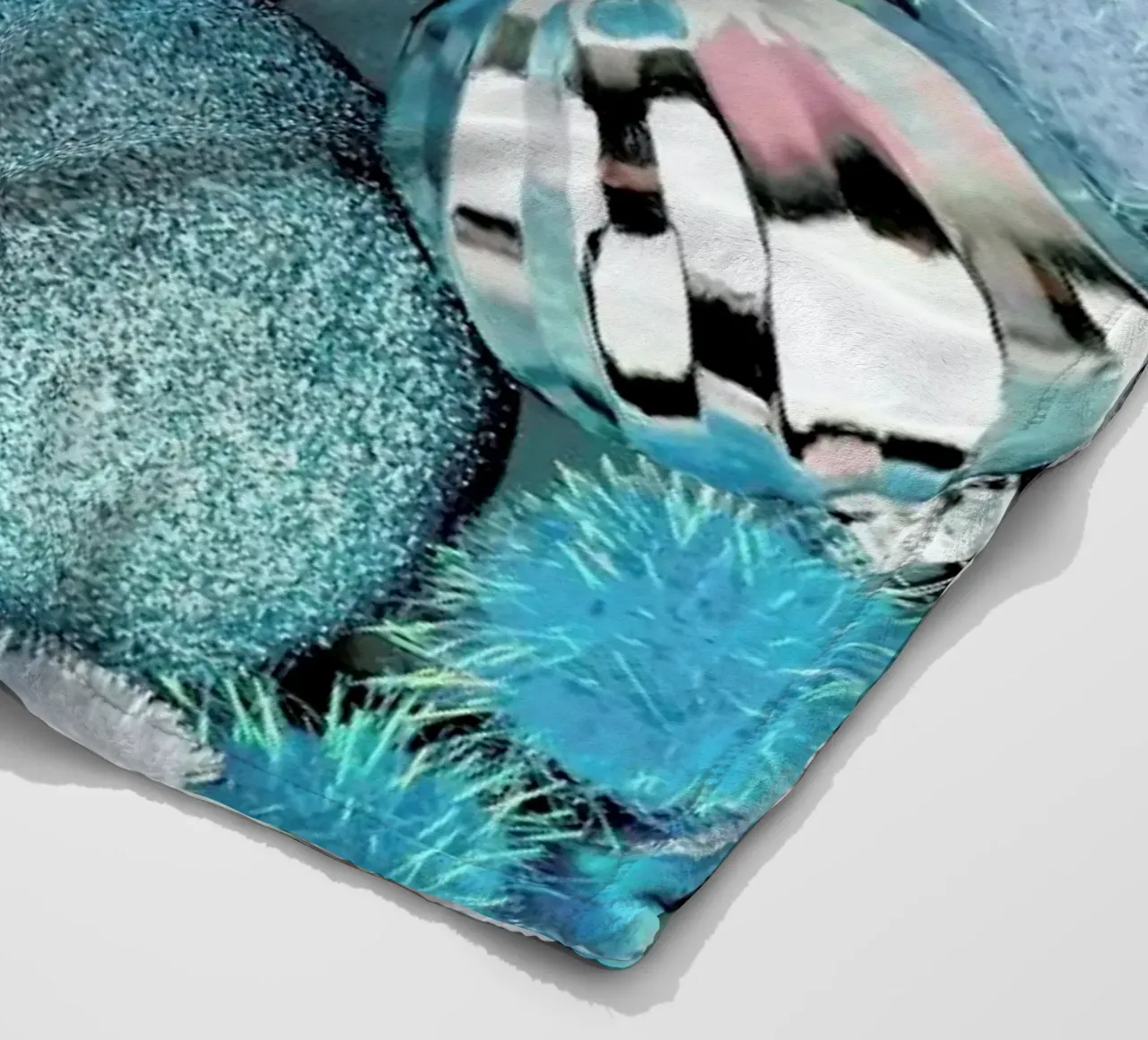 Ornaments coperta in pile da Juj Winn