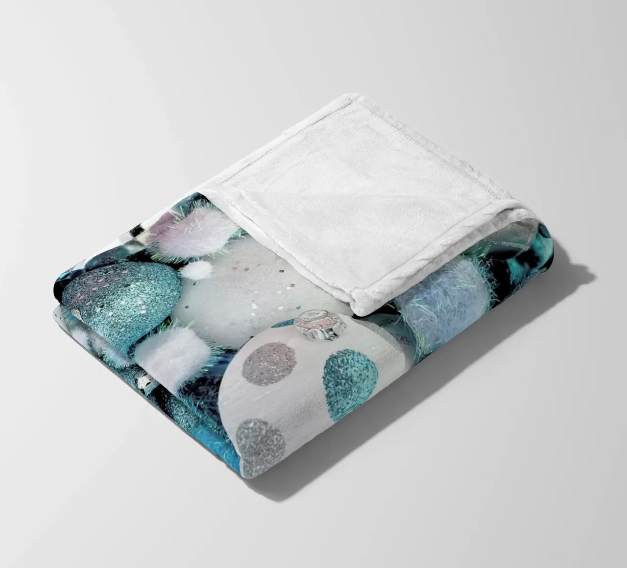 Ornaments coperta in pile da Juj Winn