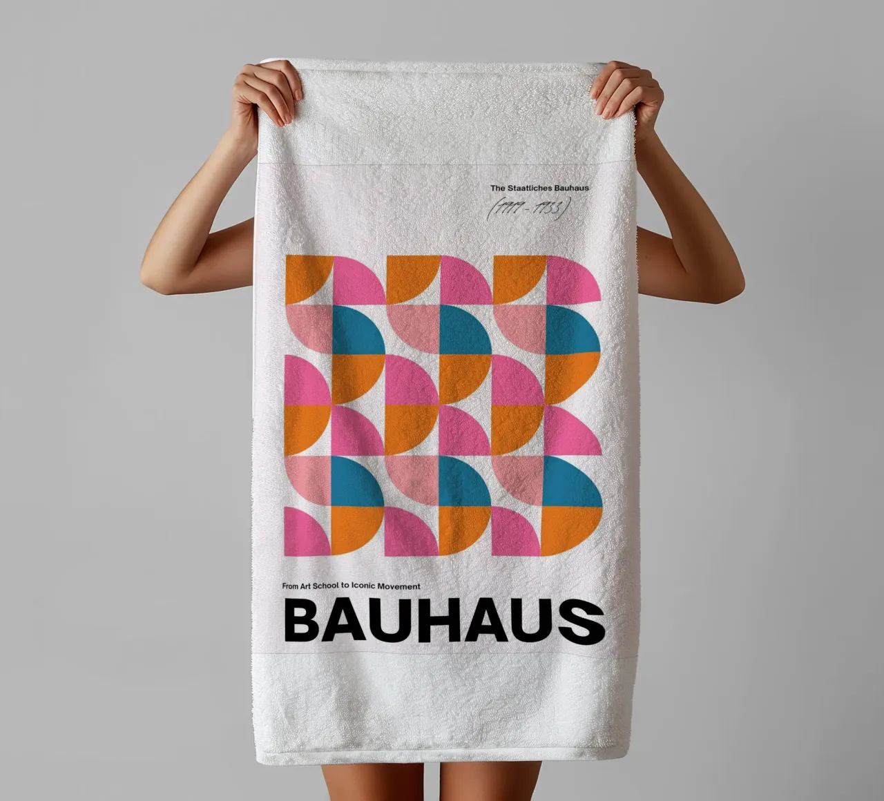 Poster Bauhaus - geometria e colori in stile retrò asciugamano da bagno da Casa Calm