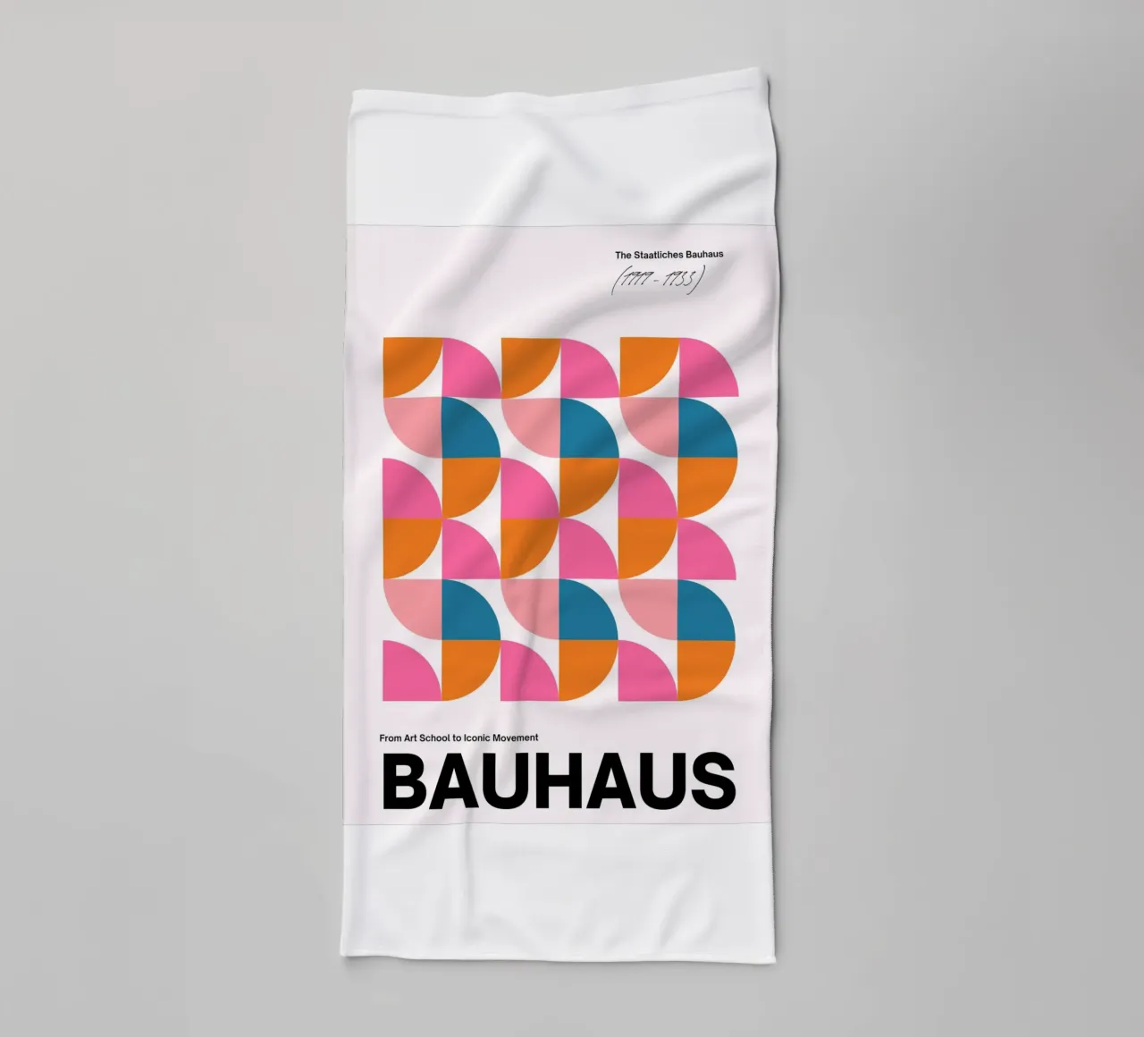 Poster Bauhaus - geometria e colori in stile retrò asciugamano da bagno da Casa Calm