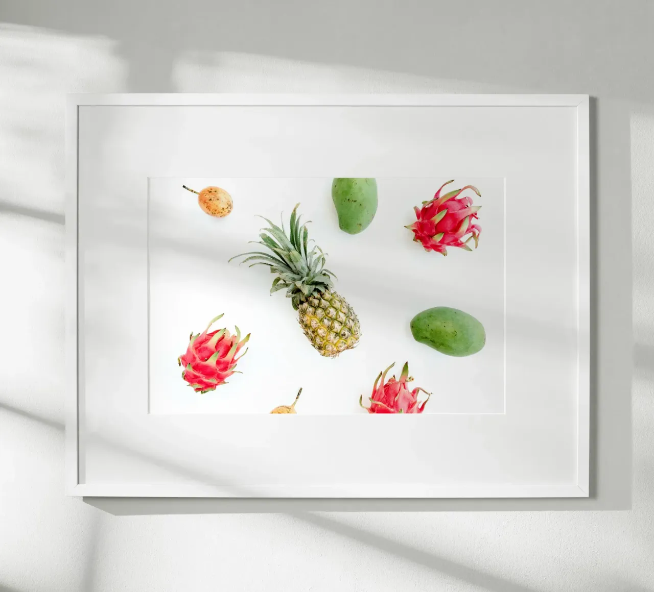 Minimalismo tropicale poster con telaio in plastica da PhotoVibe Decor