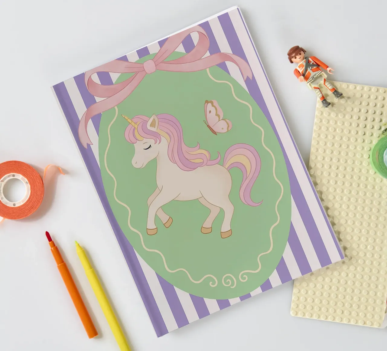 Unicorn and Butterfly diario da Attaboy Dsgn
