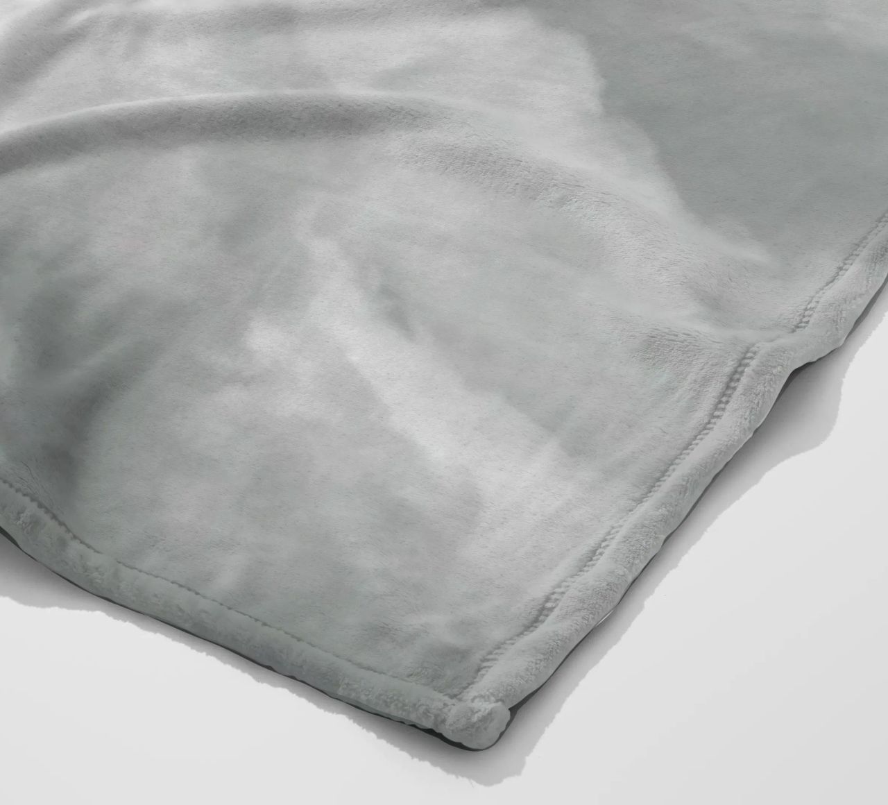 Minimal But Bold Clouds coperta in pile da Studio Nahili