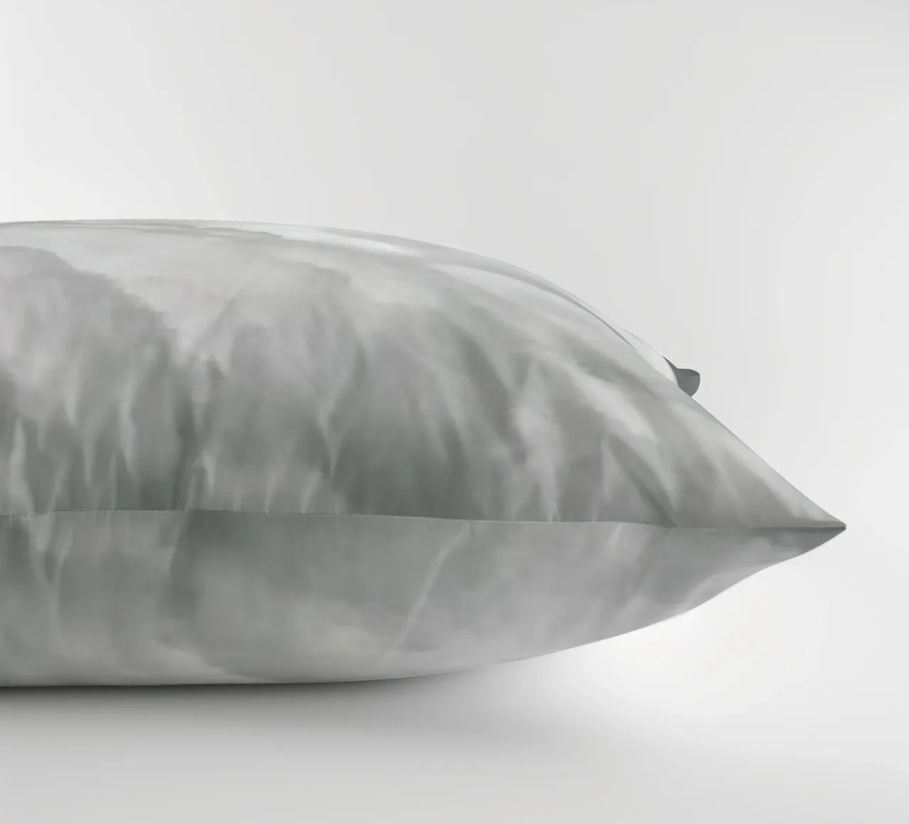 Minimal But Bold Clouds cuscino da Studio Nahili