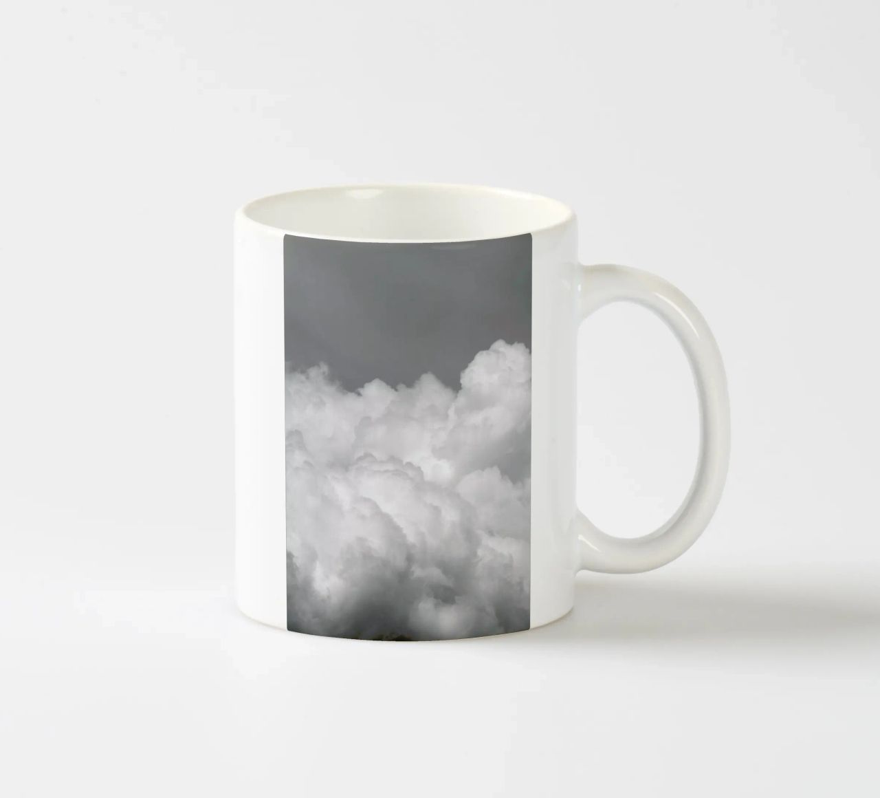 Minimal But Bold Clouds tazza in ceramica da Studio Nahili