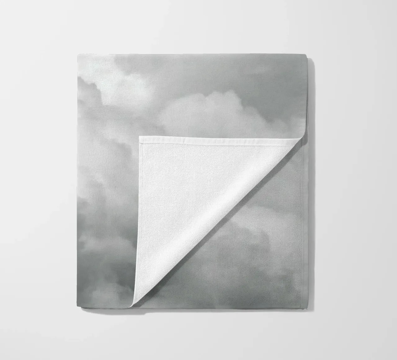 Minimal But Bold Clouds telo mare da Studio Nahili