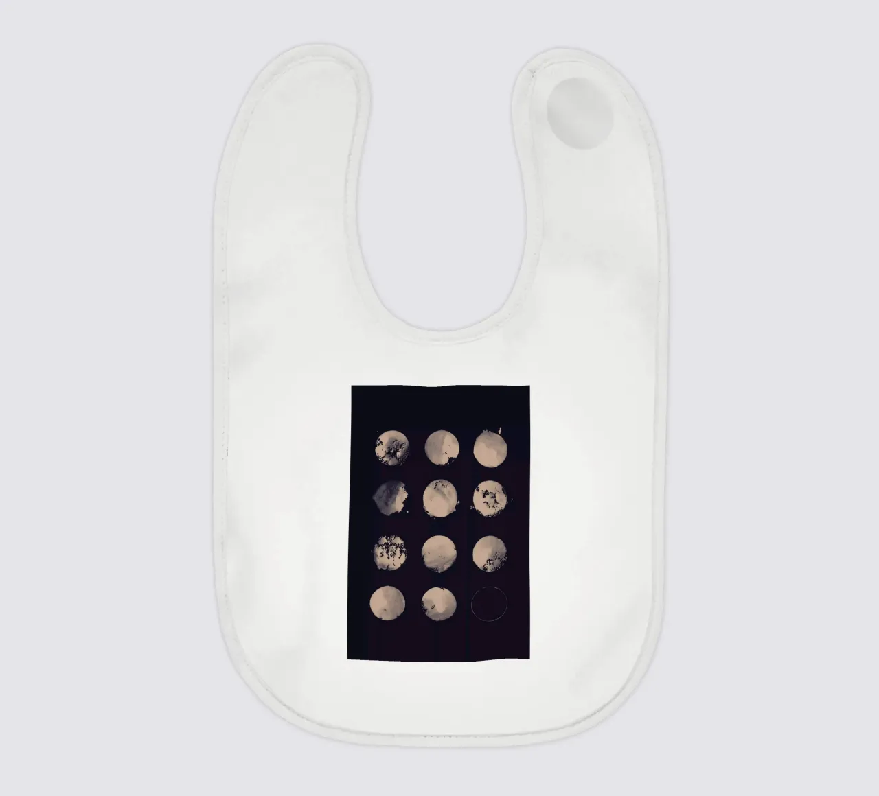 Twelve Moons bavaglino da Florent Bodart