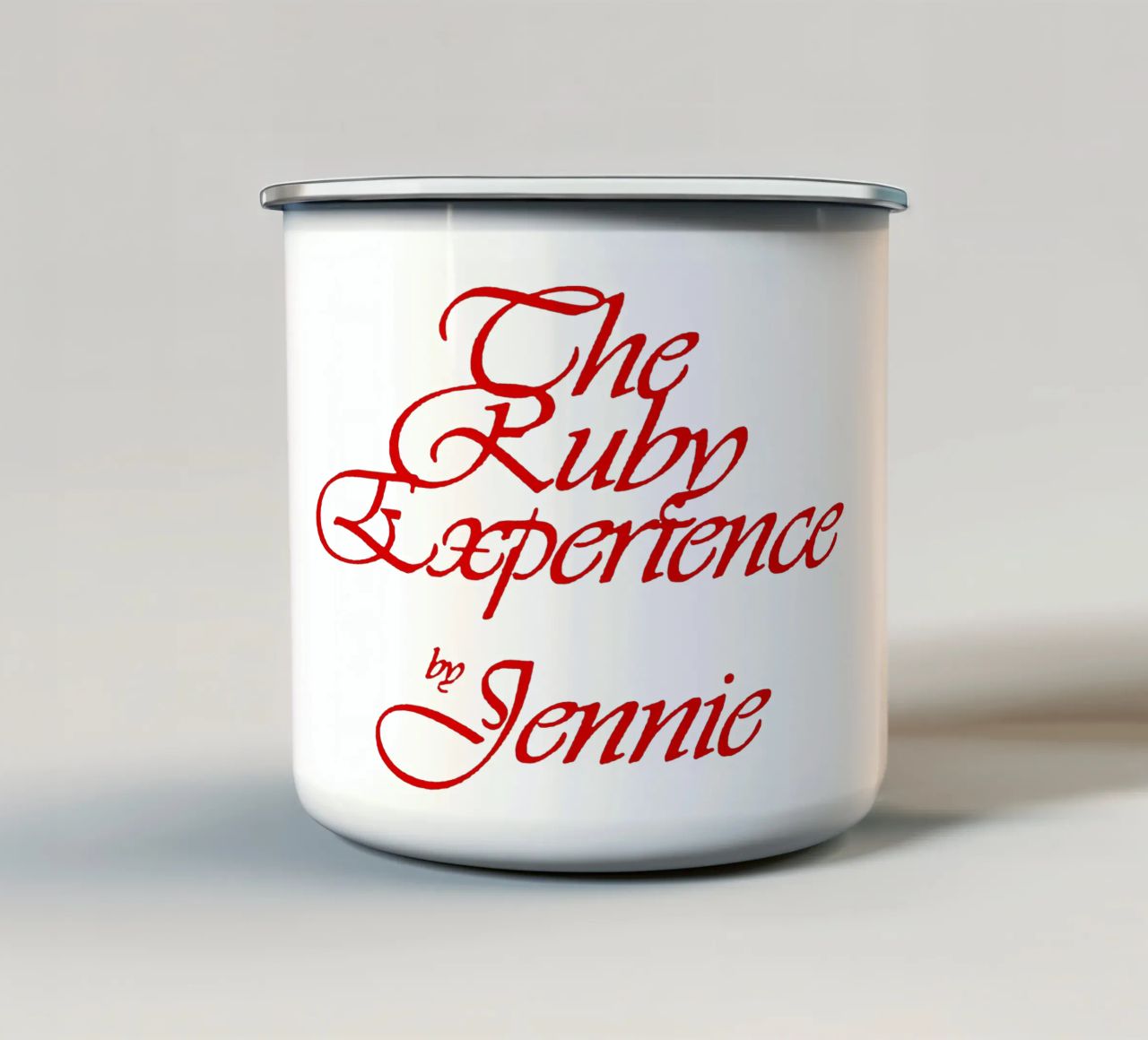 L'esperienza Ruby Jennie tazza in smalto da Georgi Gutmannn