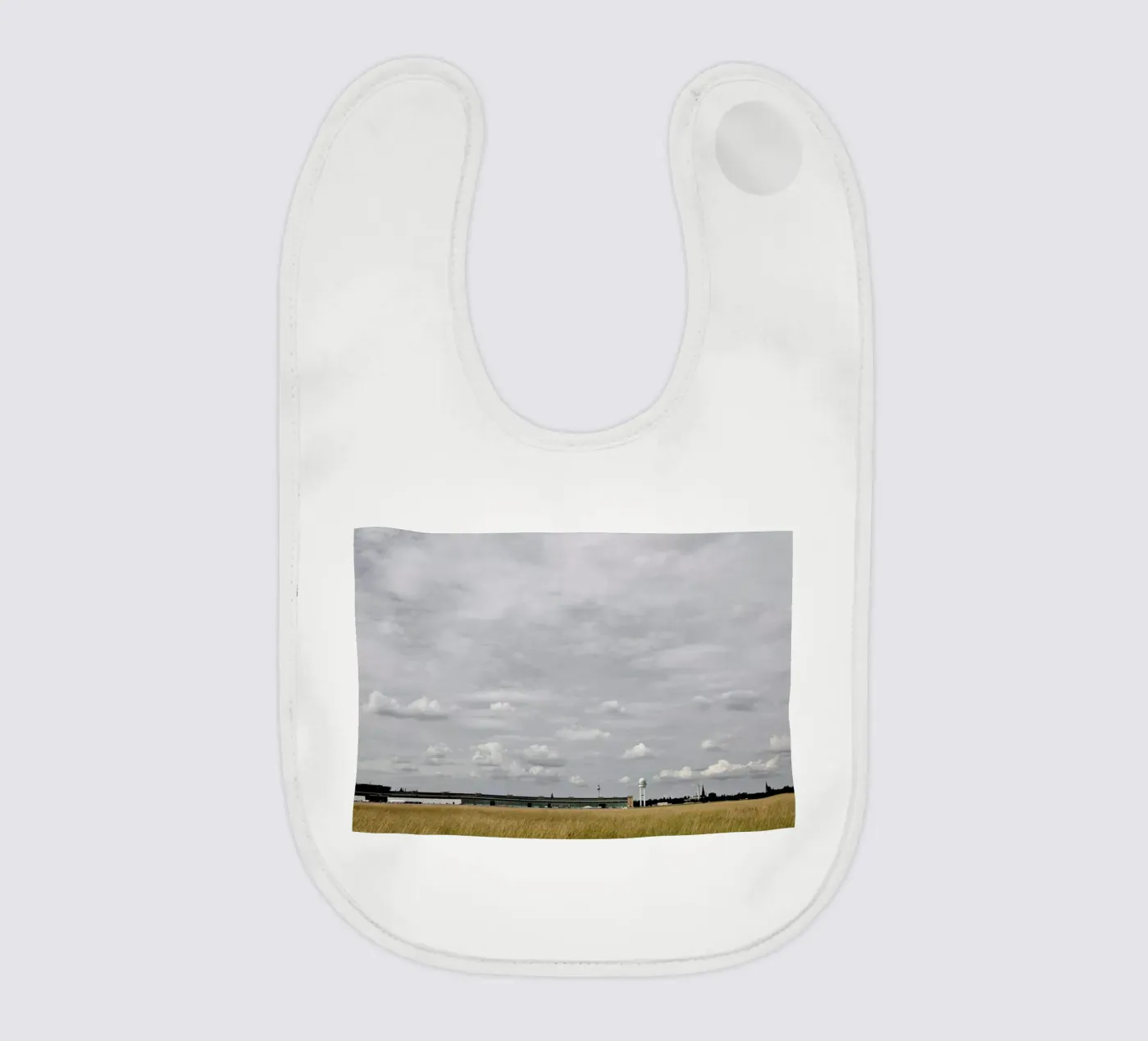 Tempelhof baby slabbetje van Marc Gruninger