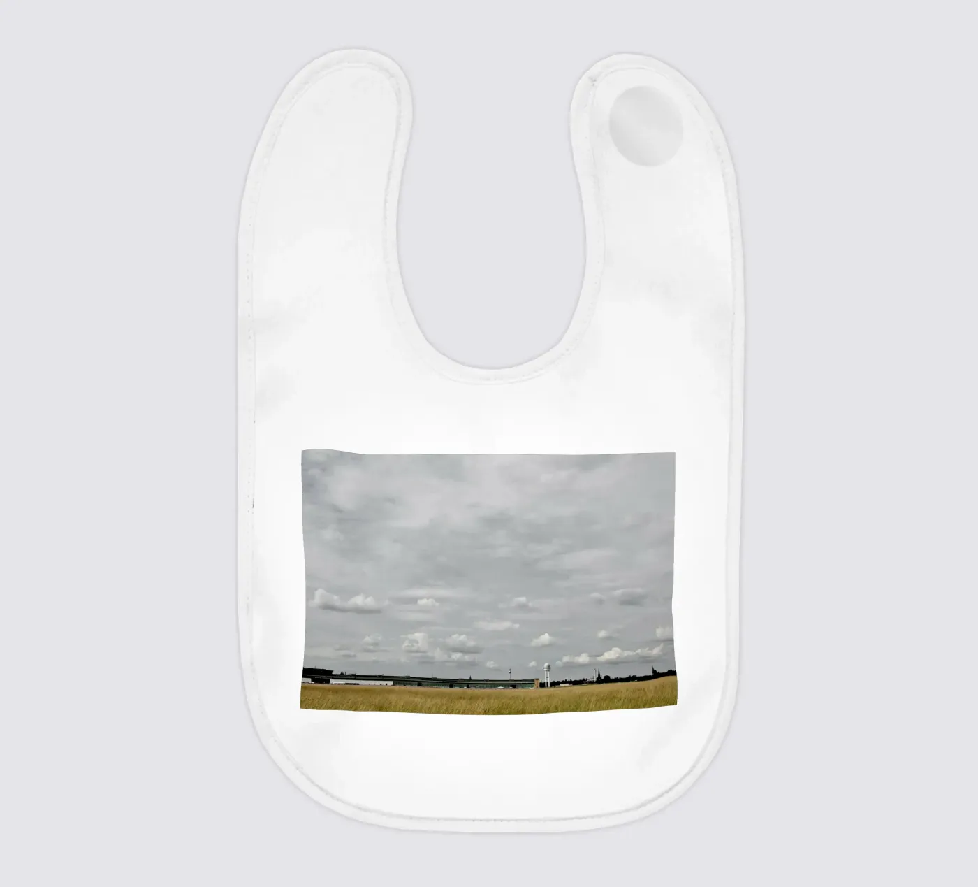 Tempelhof baby slabbetje van Marc Gruninger