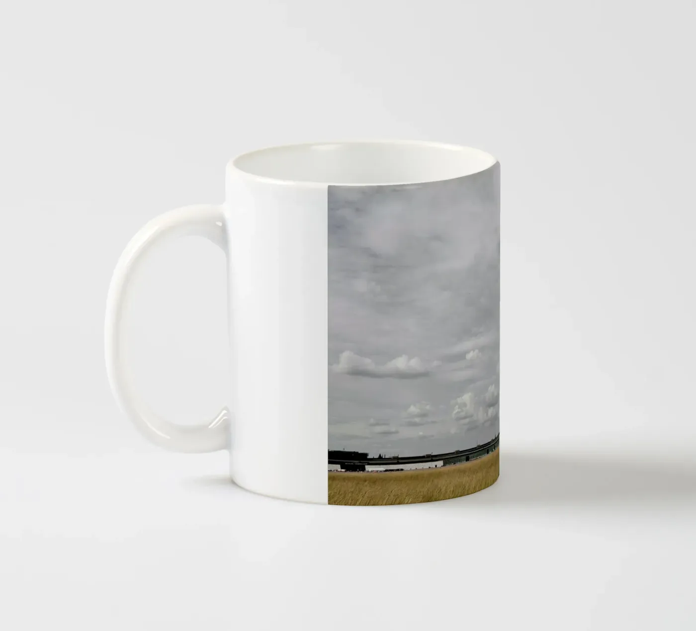 Tempelhof ceramic mug by Marc Gruninger