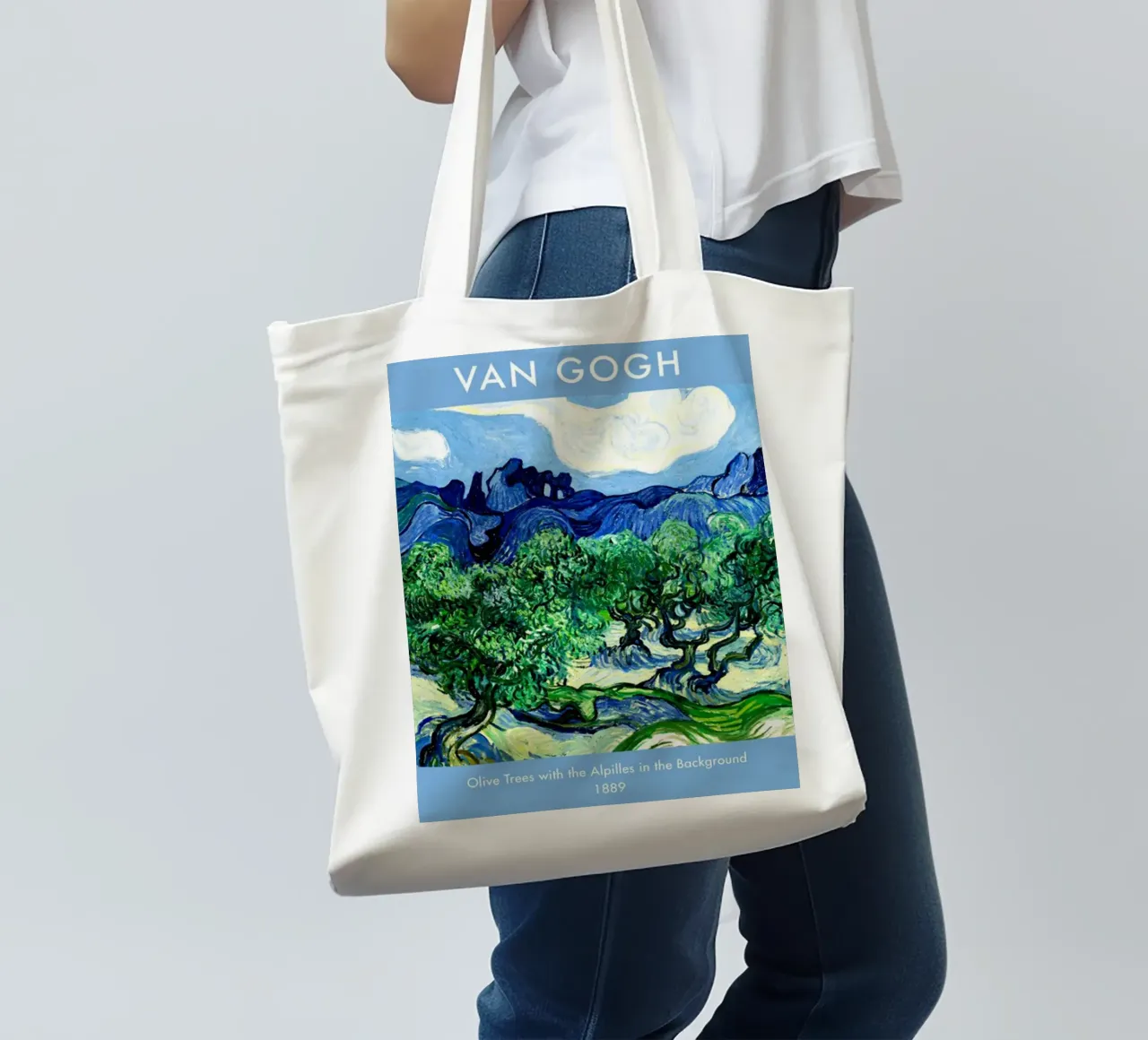 piantagione di ulivi con hils sullo sfondo borsa in juta da Piper Shop Oke