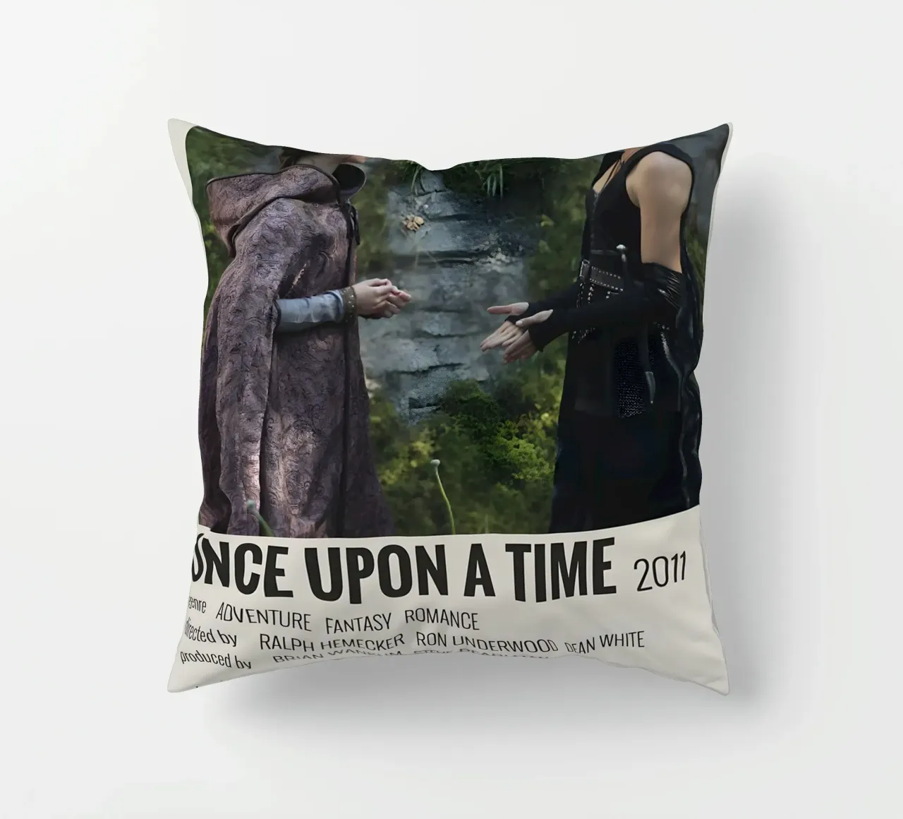 ONCE UPON A TIME 2011 cuscino da MVFminimalist