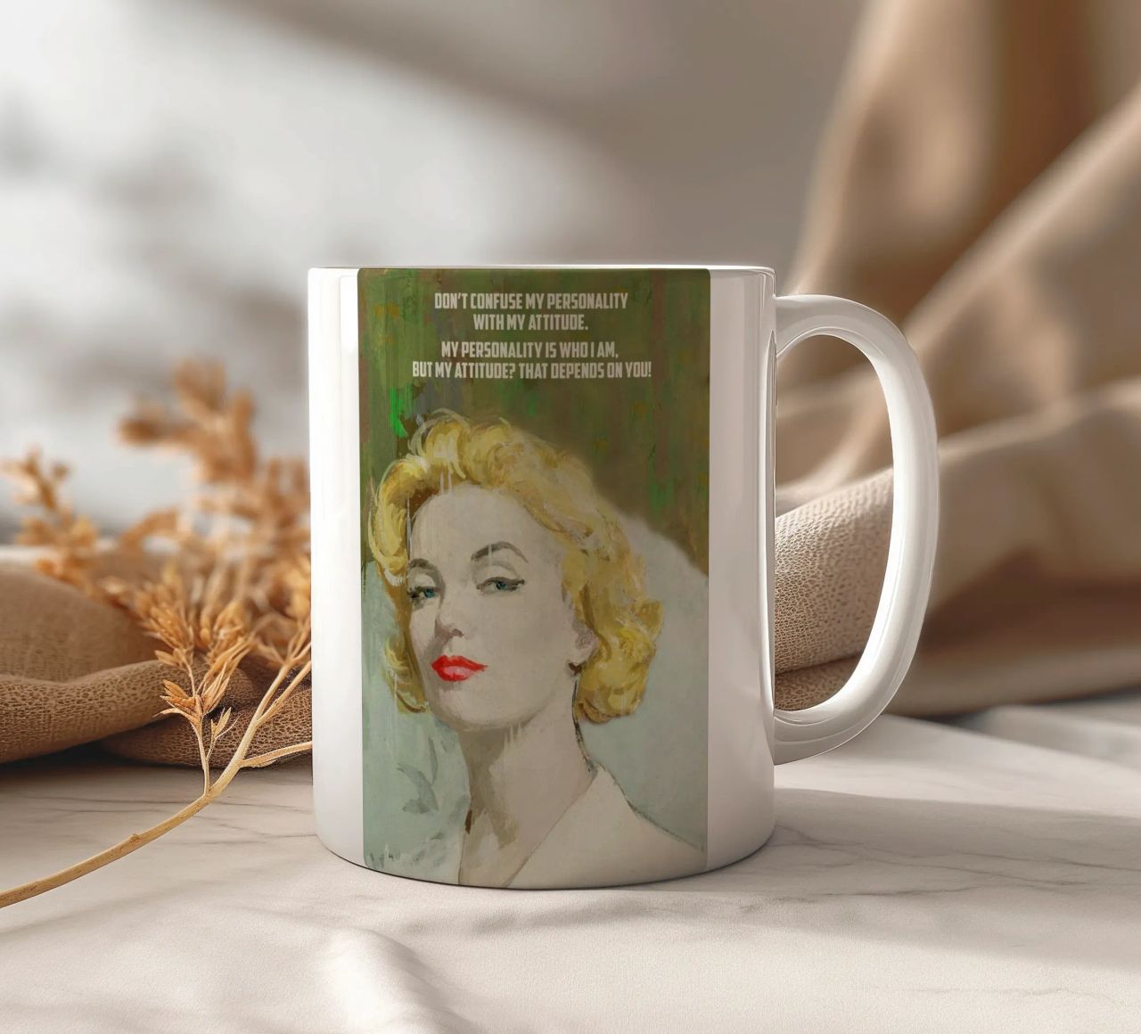 Don’t Confuse tazza in ceramica da Gallery Print and Art Limited