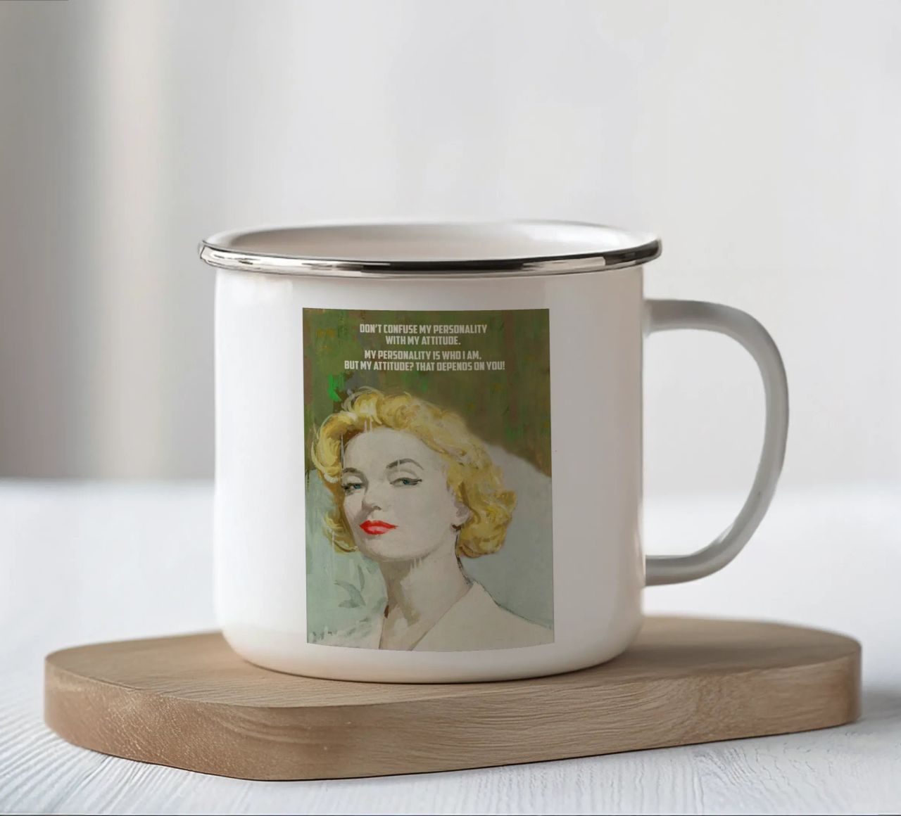 Don’t Confuse tazza in smalto da Gallery Print and Art Limited